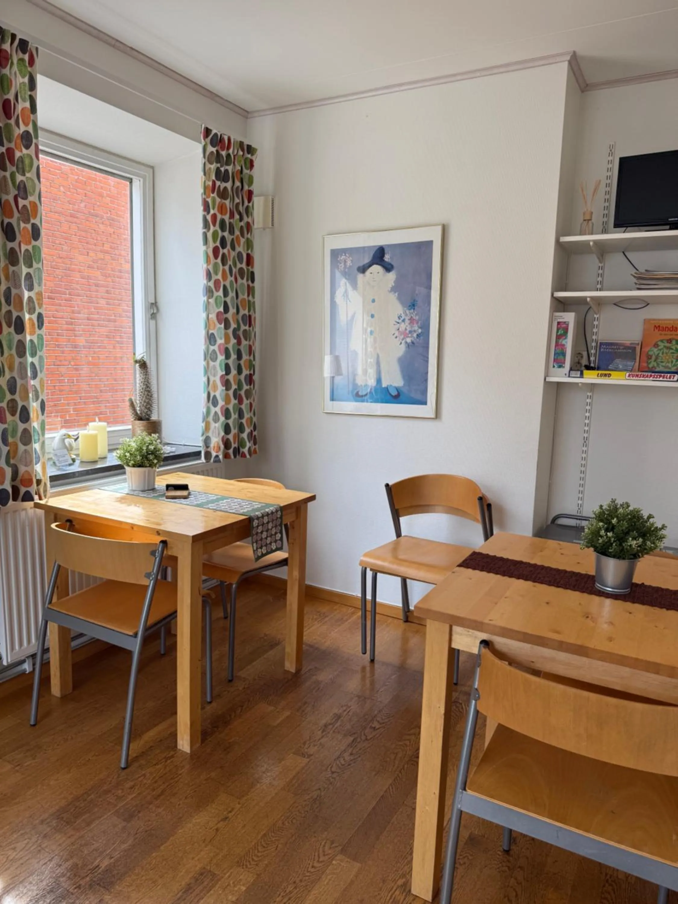 Dining area in Torget Vandrarhem