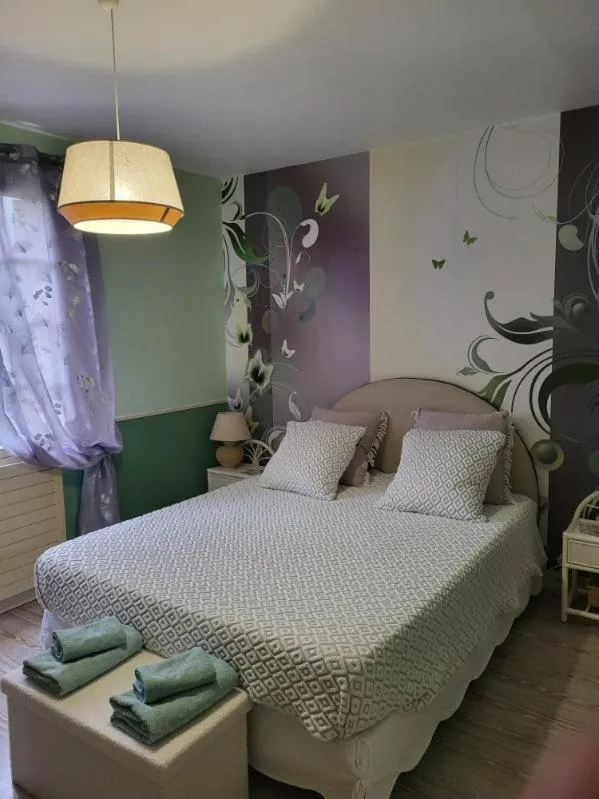 Bed in Les Feuillantines Perigord Noir