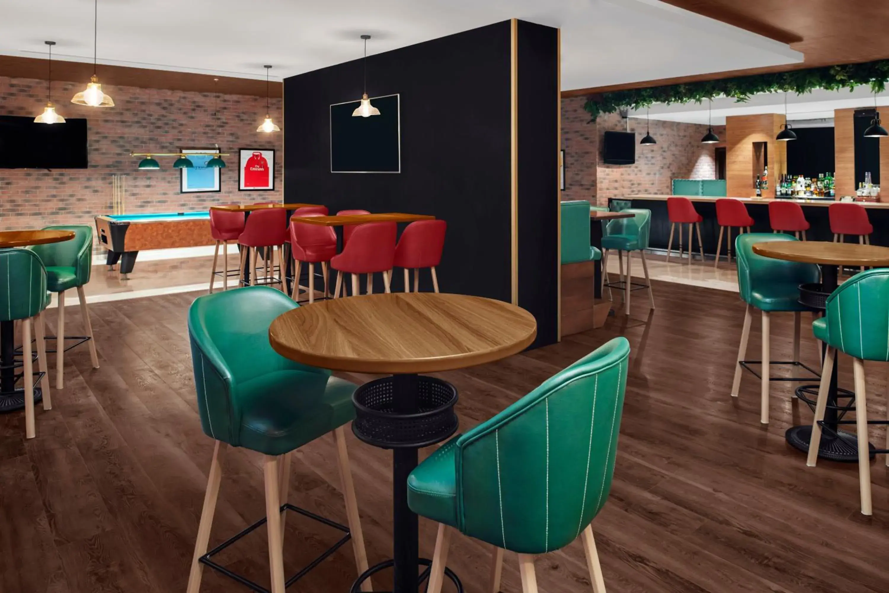 Restaurant/places to eat in Holiday Inn Express Dubai Airport by IHG Restaurant/places to eat in Holiday Inn Express Dubai Airport by IHG