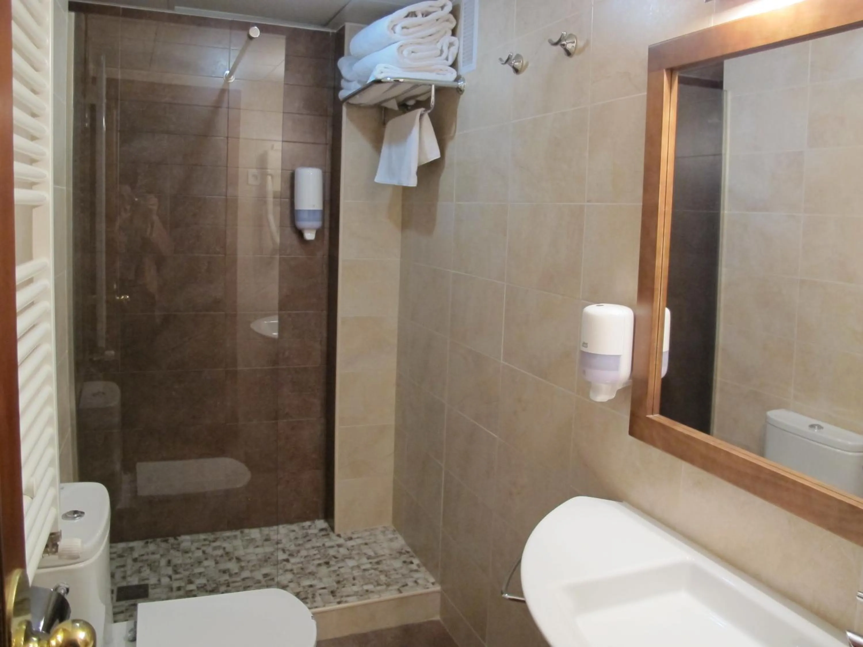 Bathroom in Hotel Alda A Boira