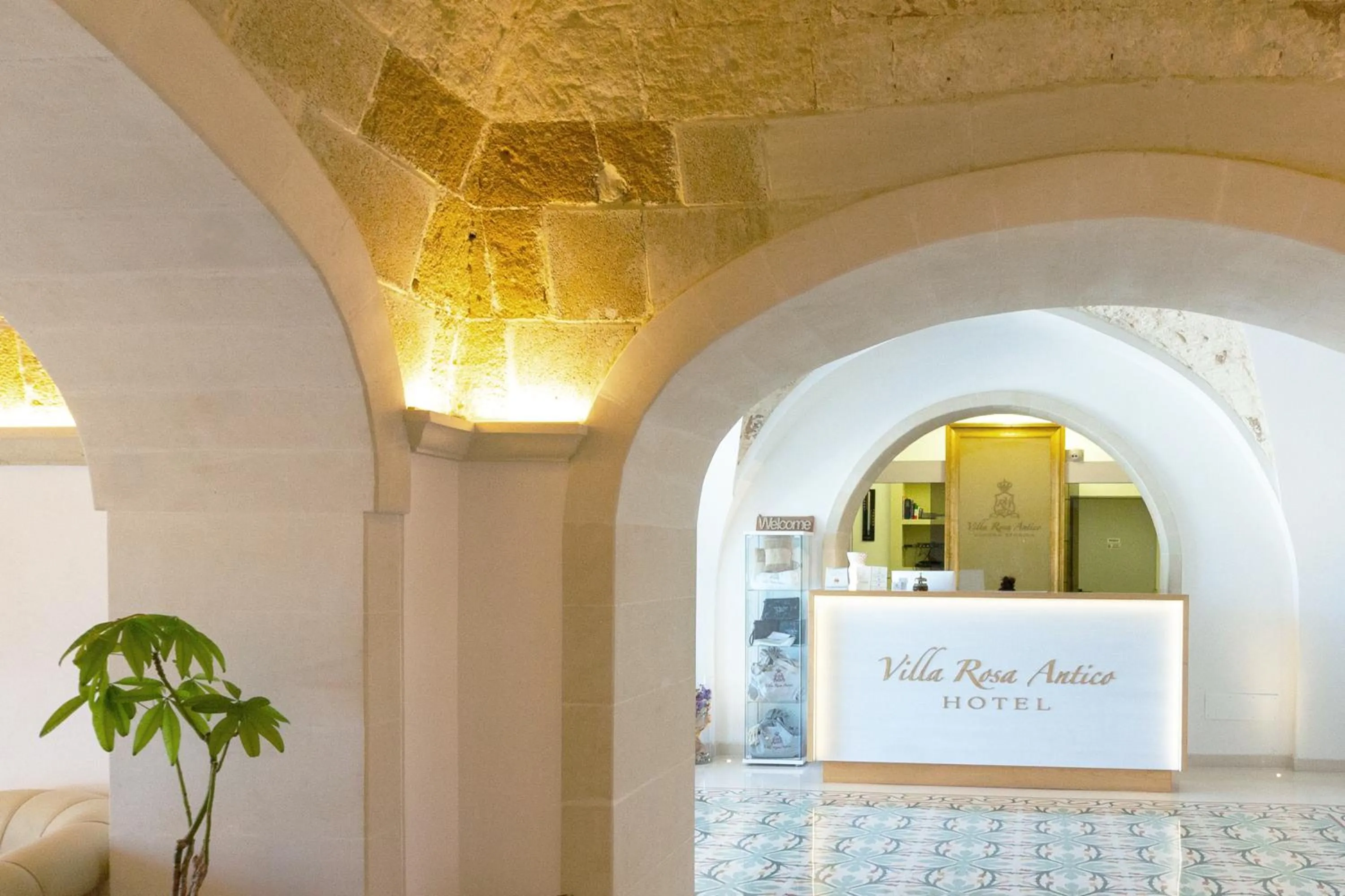 Lobby or reception in Villa Rosa Antico Dimora Storica