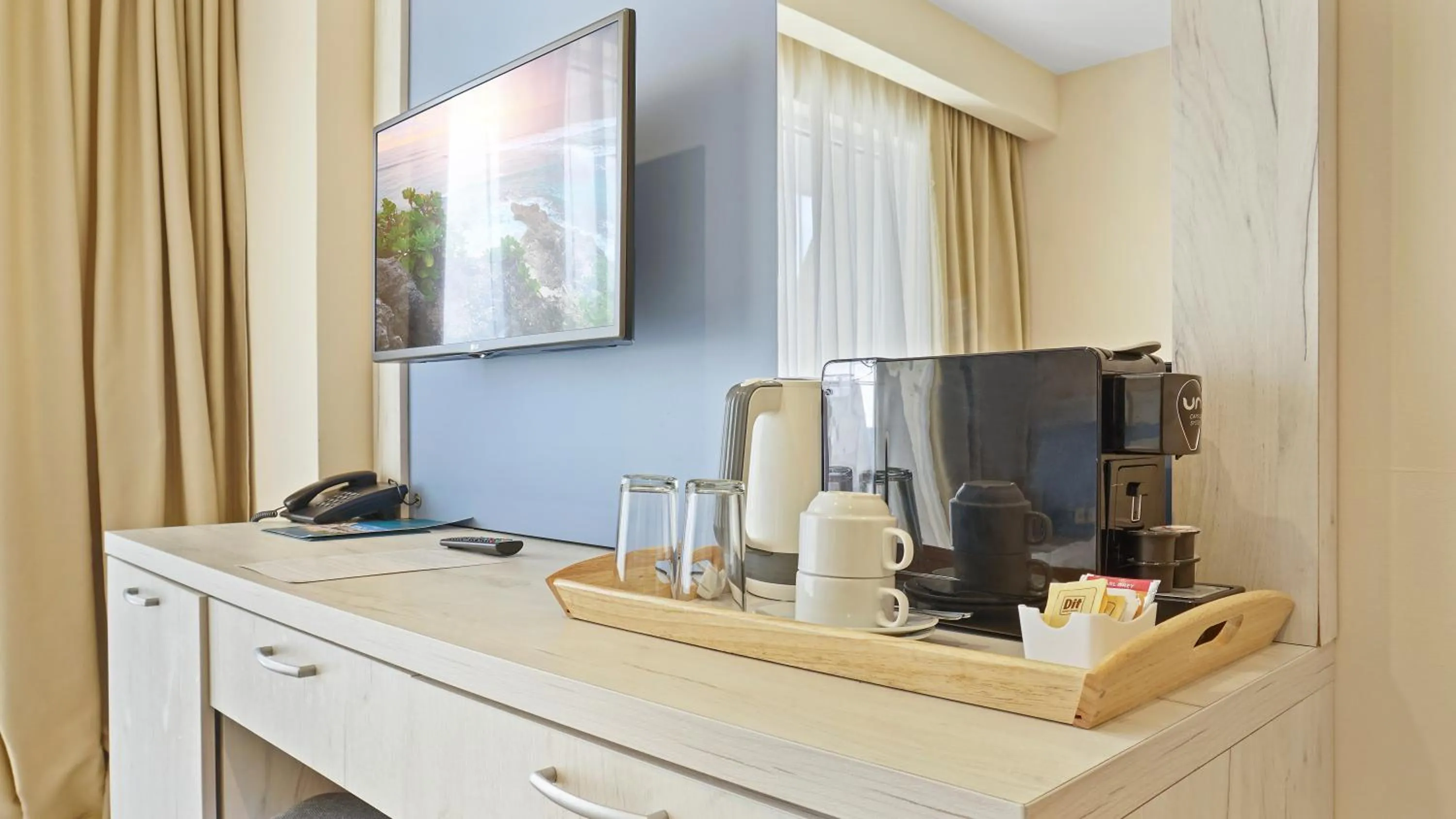 Coffee/tea facilities in DIT Evrika Beach Club Hotel - All Inclusive