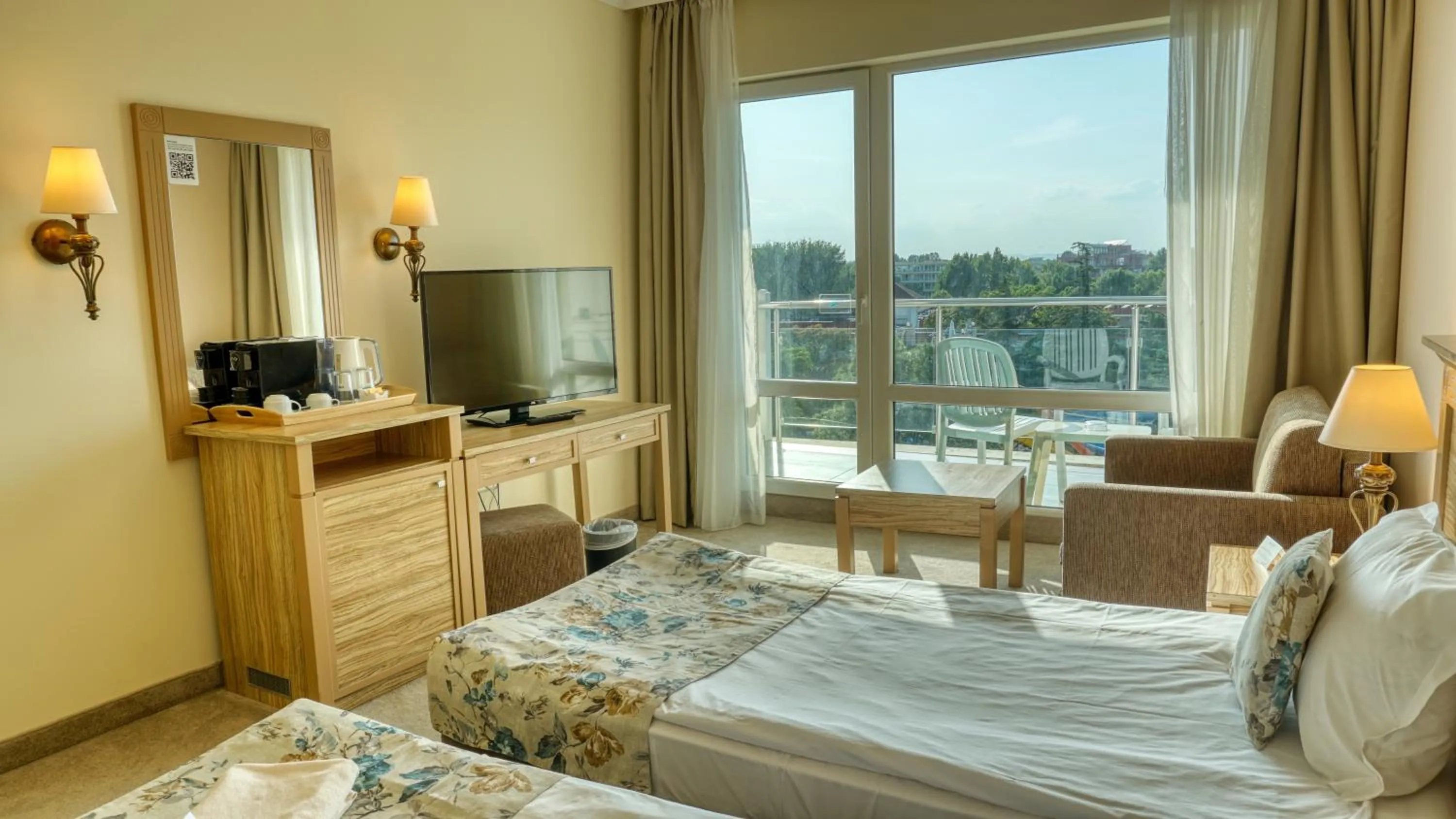 Photo of the whole room, Bed in DIT Evrika Beach Club Hotel - All Inclusive