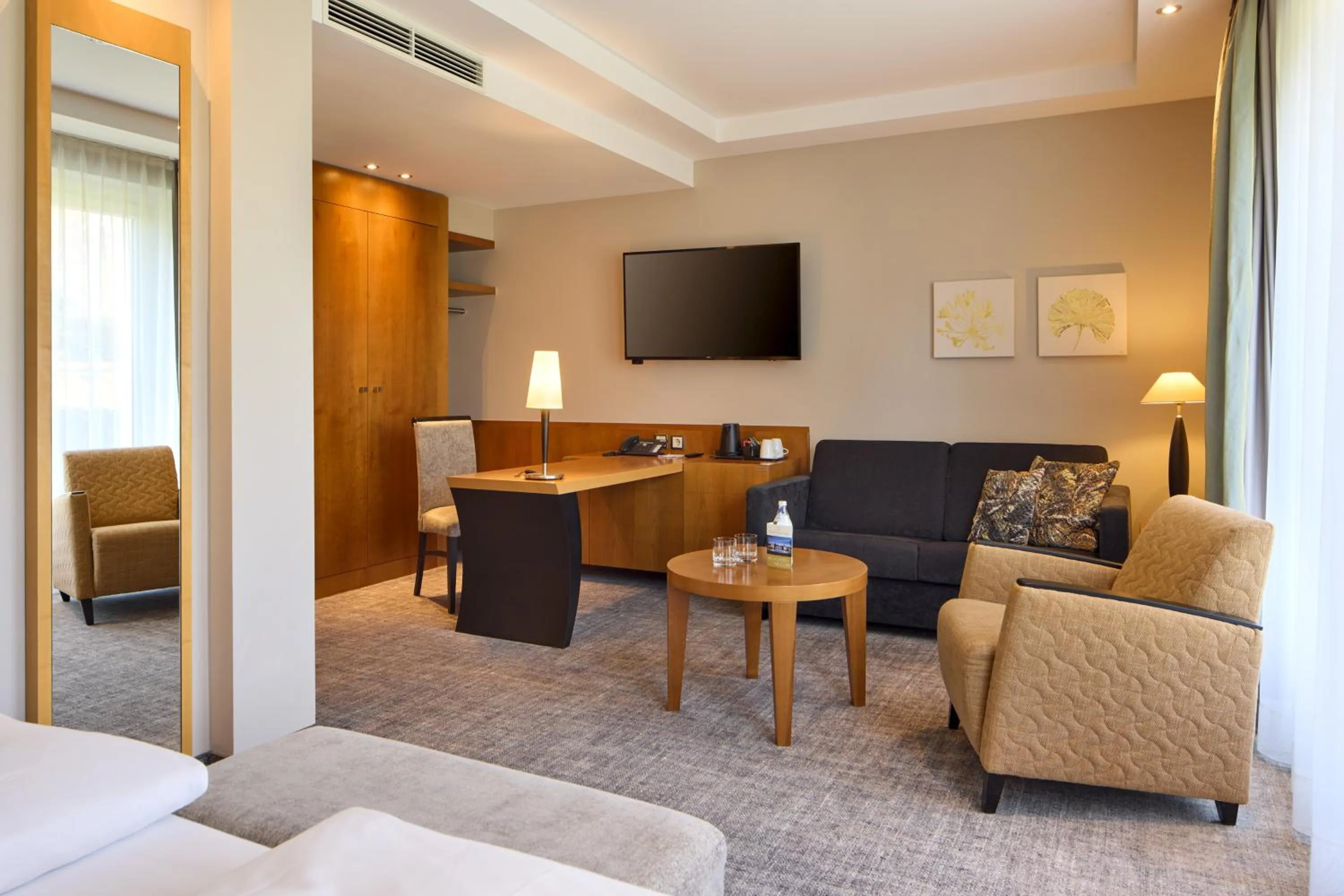 Living room, Bed in Best Western Premier Park Hotel & Spa