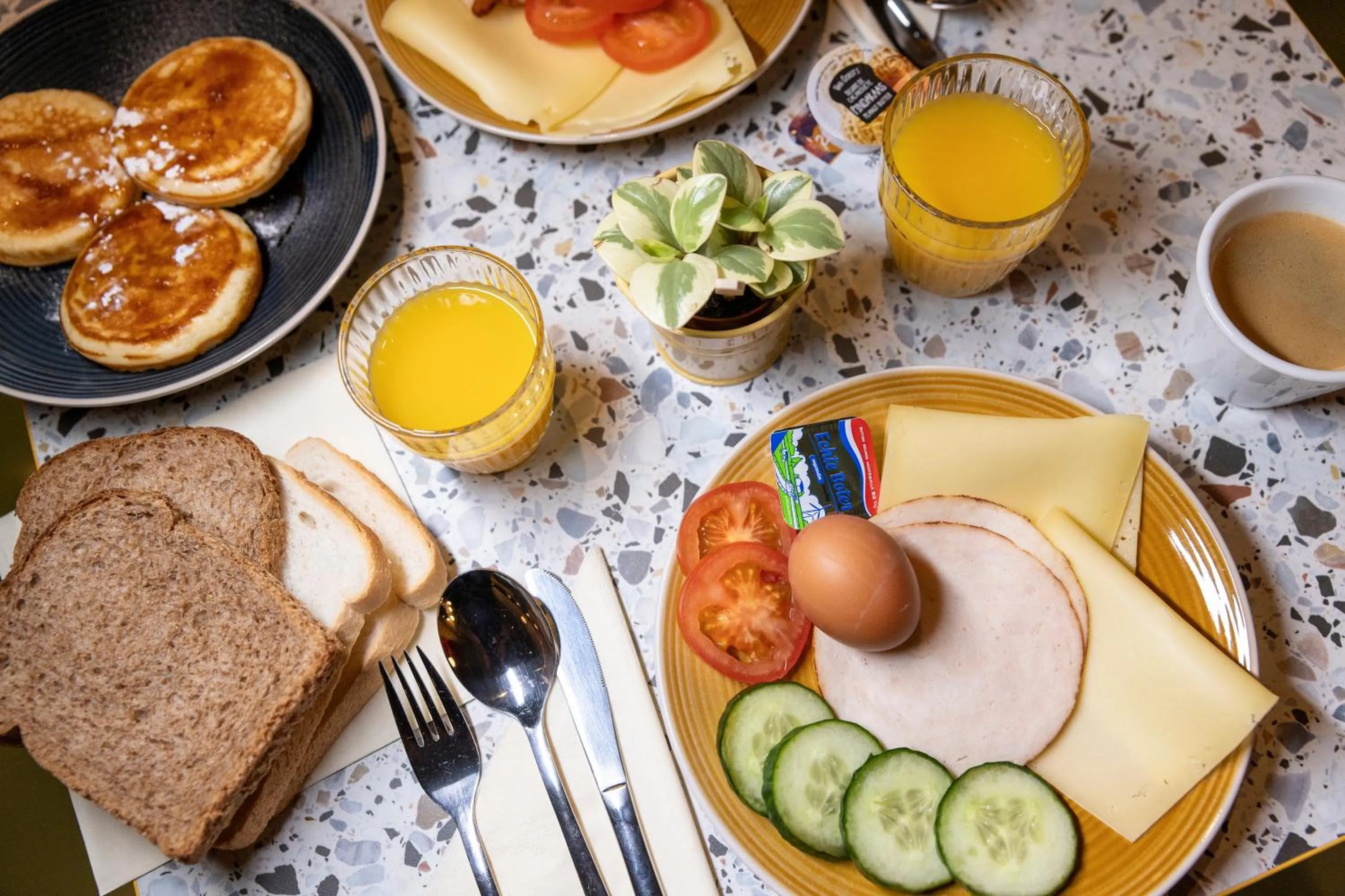 Tourist Inn One Amsterdam