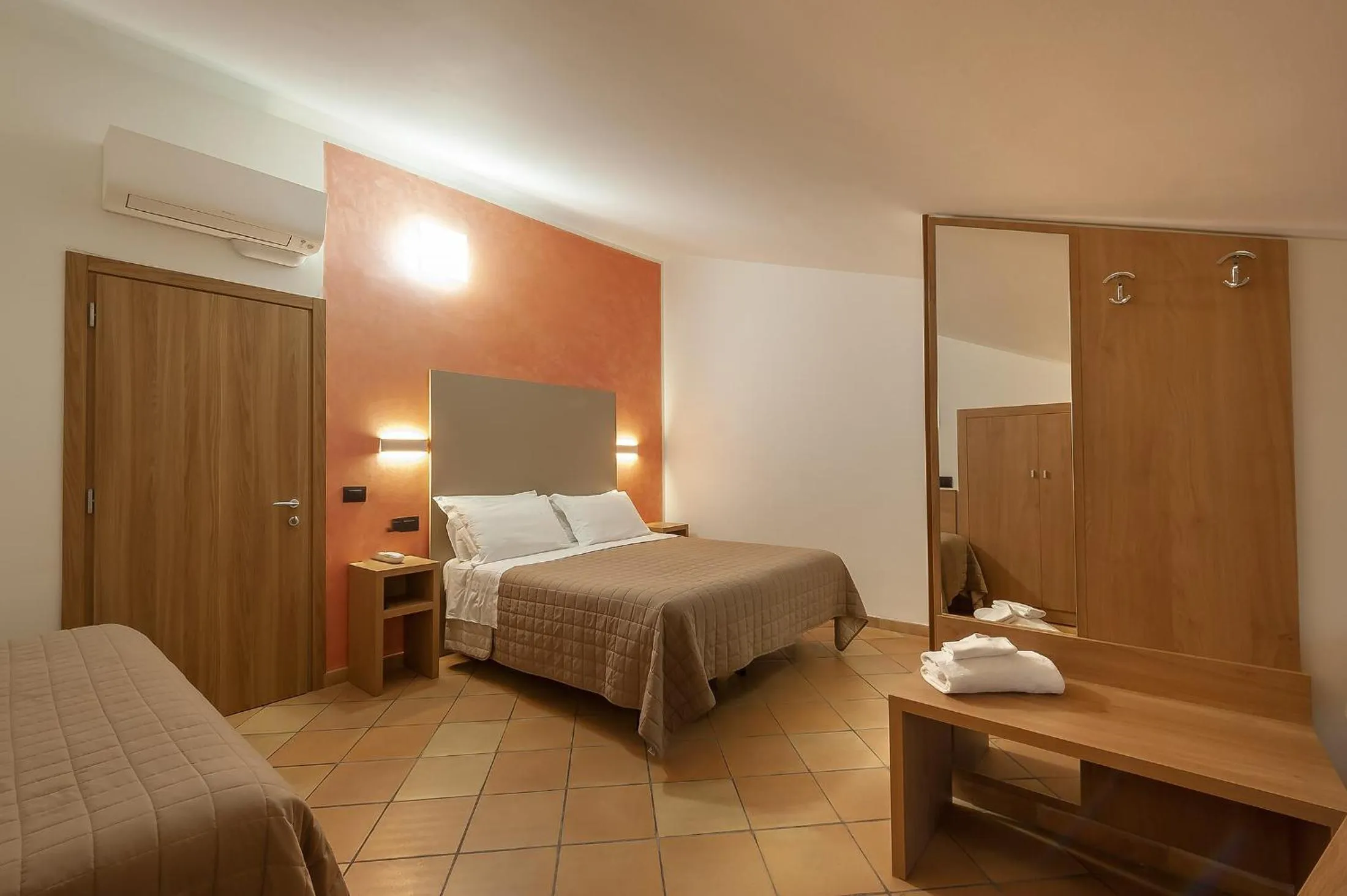 Bedroom, Bed in Hotel Sole