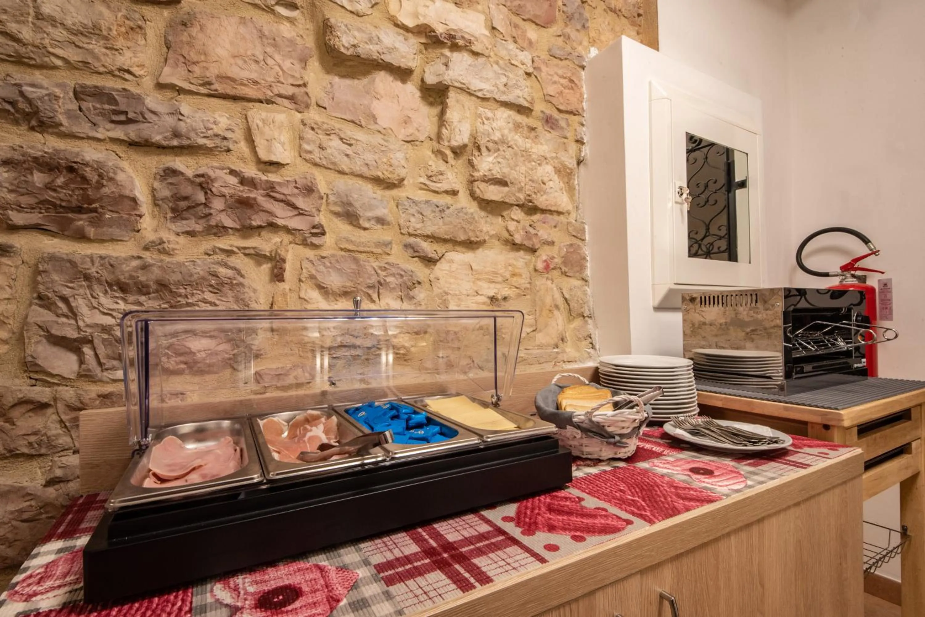 Buffet breakfast in Hotel Sole