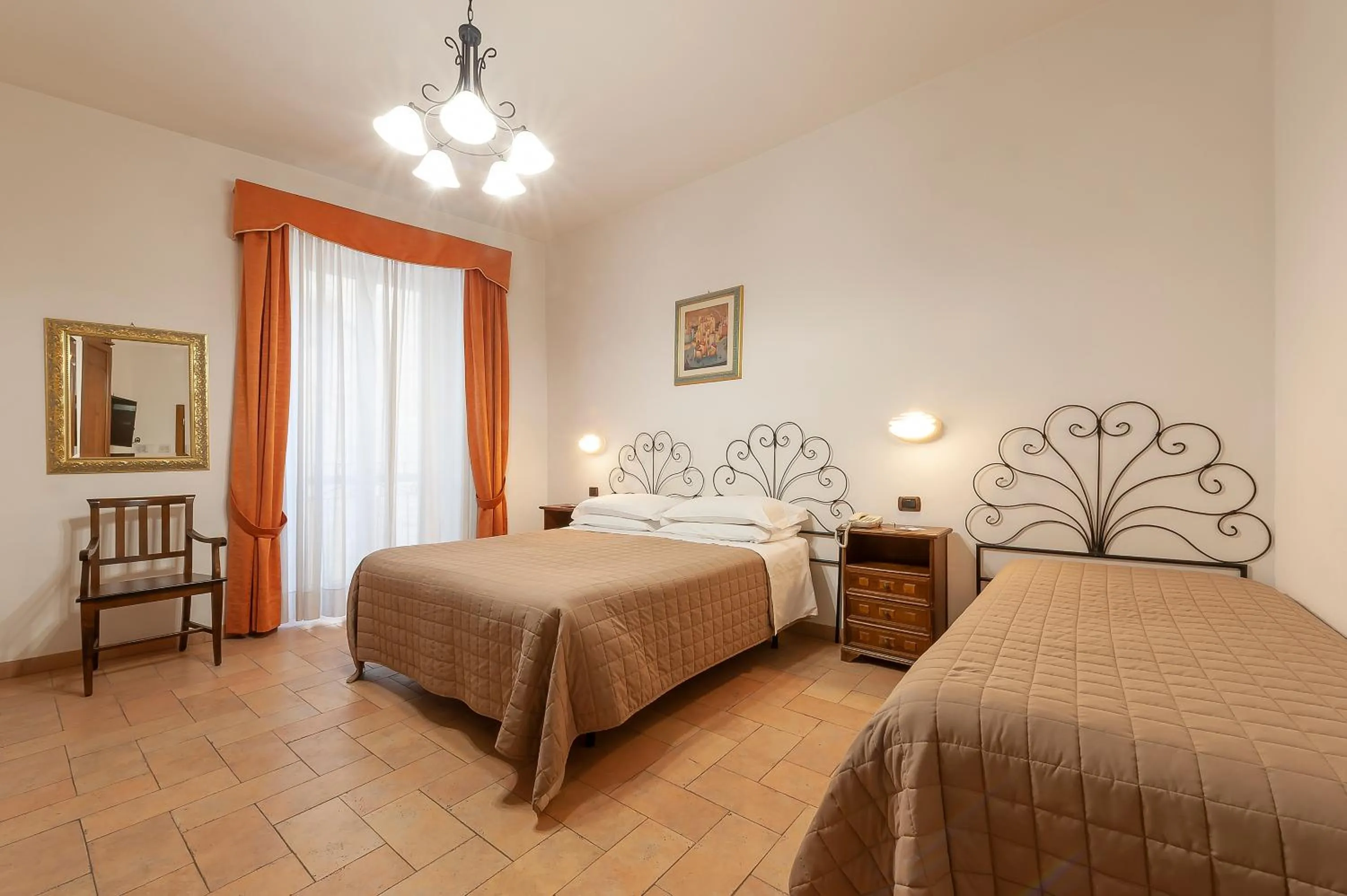 Bedroom, Bed in Hotel Sole