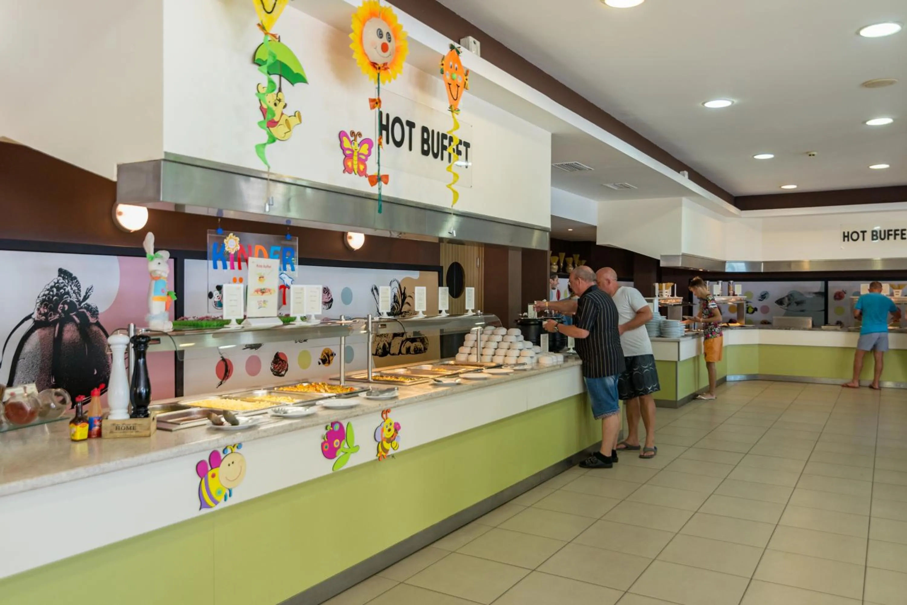 Restaurant/places to eat in Hotel Sunrise Golden Sands