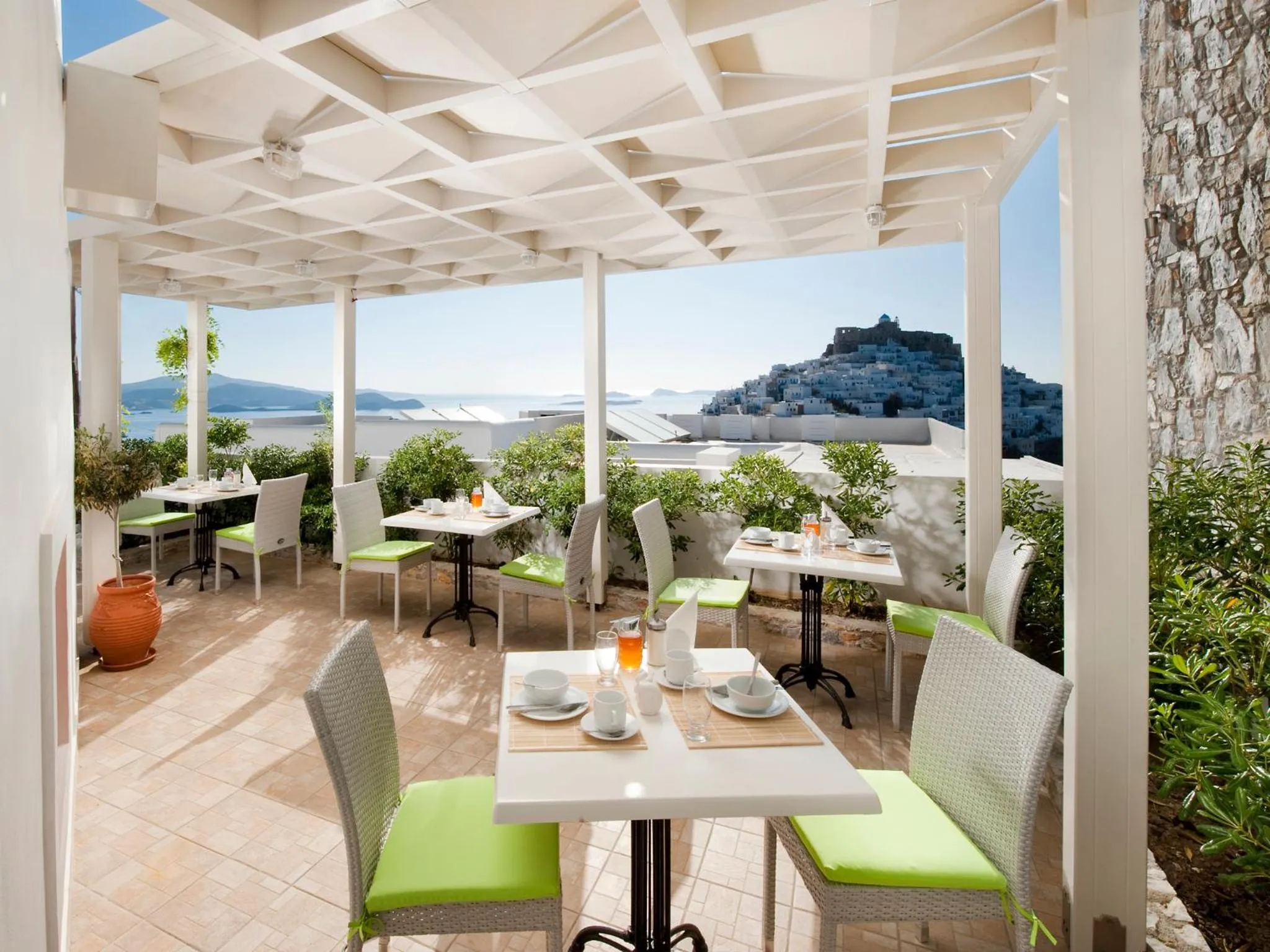 Restaurant/places to eat in Andromeda Resort