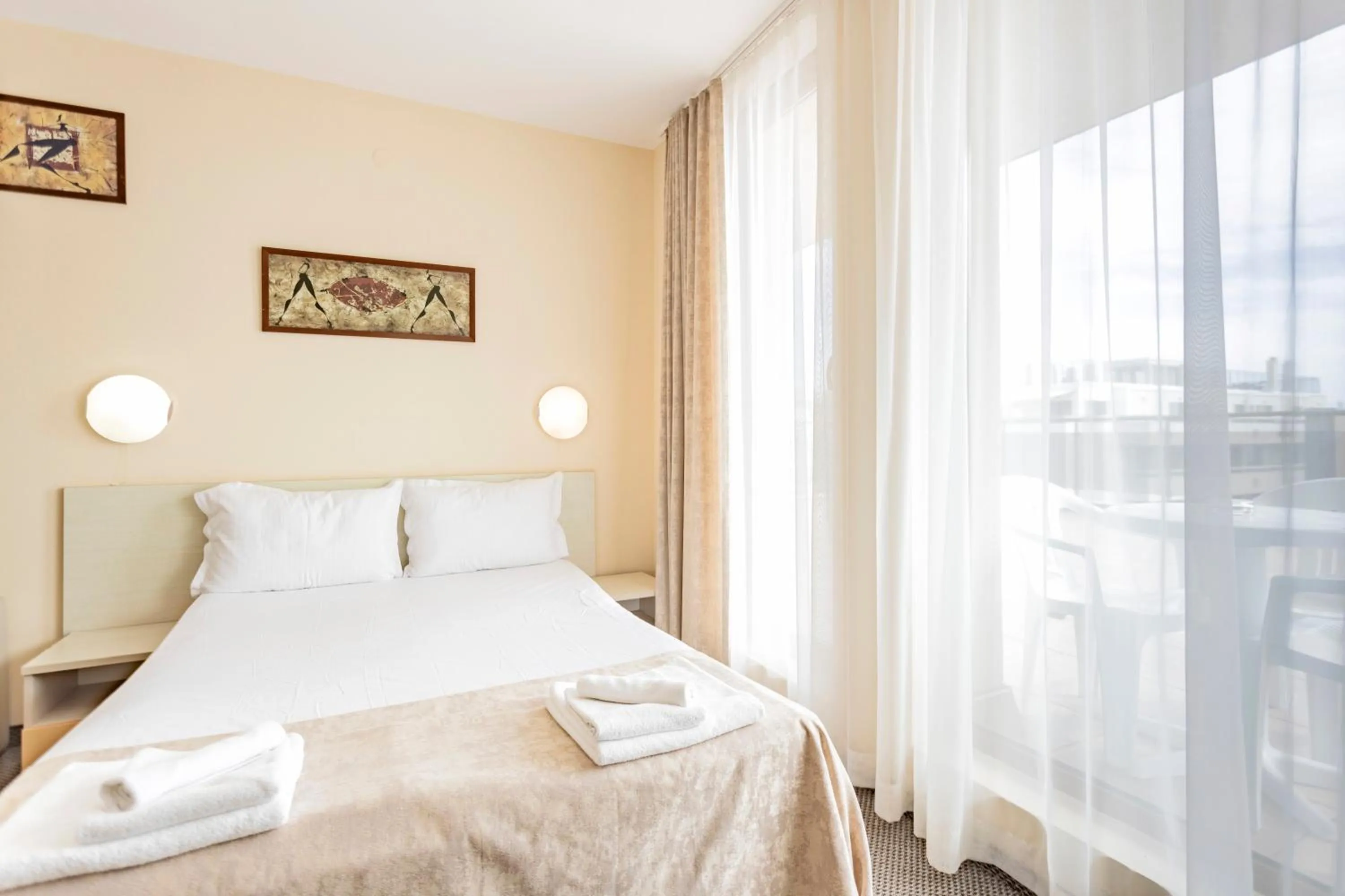 Bed in Aparthotel Hotel Prestige City II