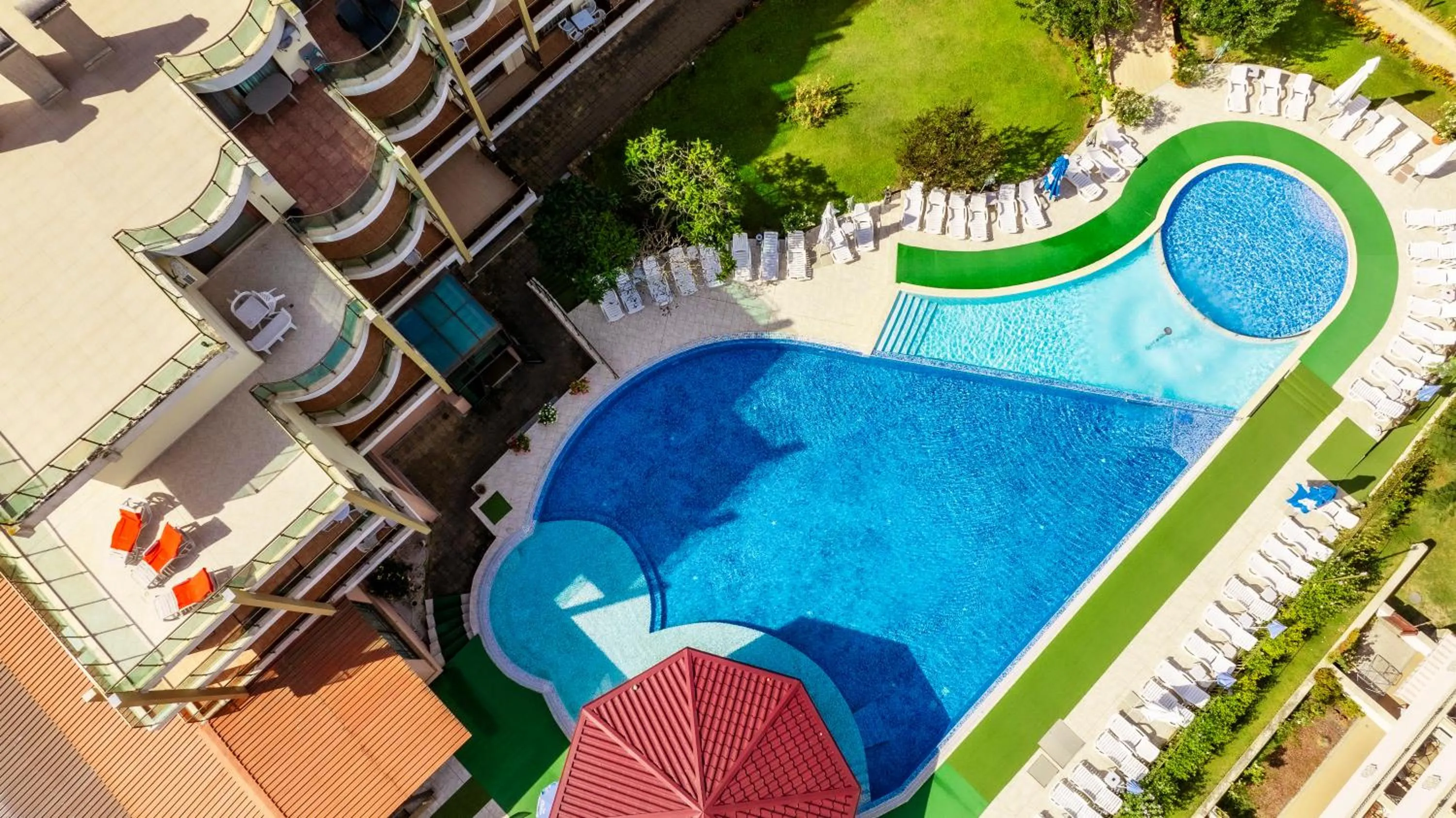 Garden view in Aparthotel Hotel Prestige City II