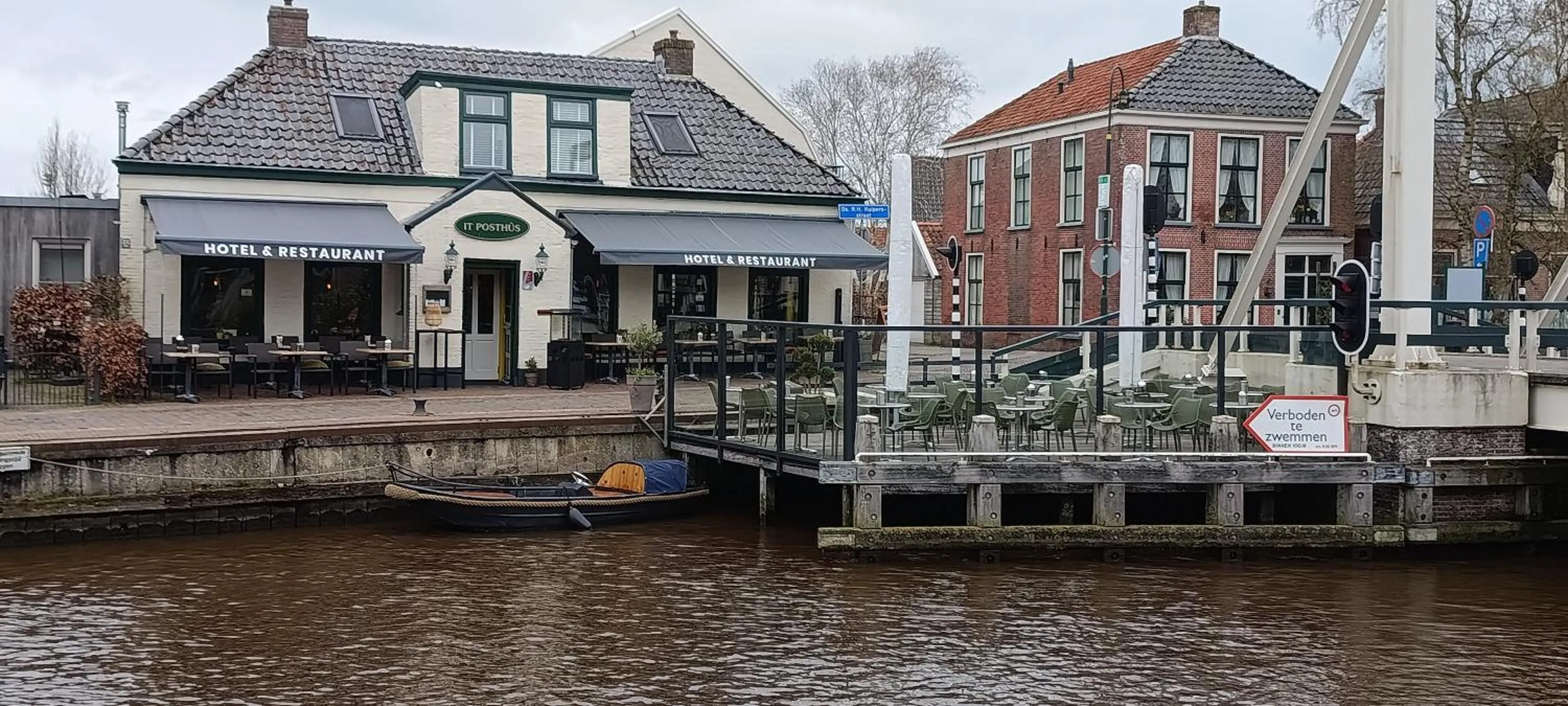 Property building in Hotel Restaurant It posthus