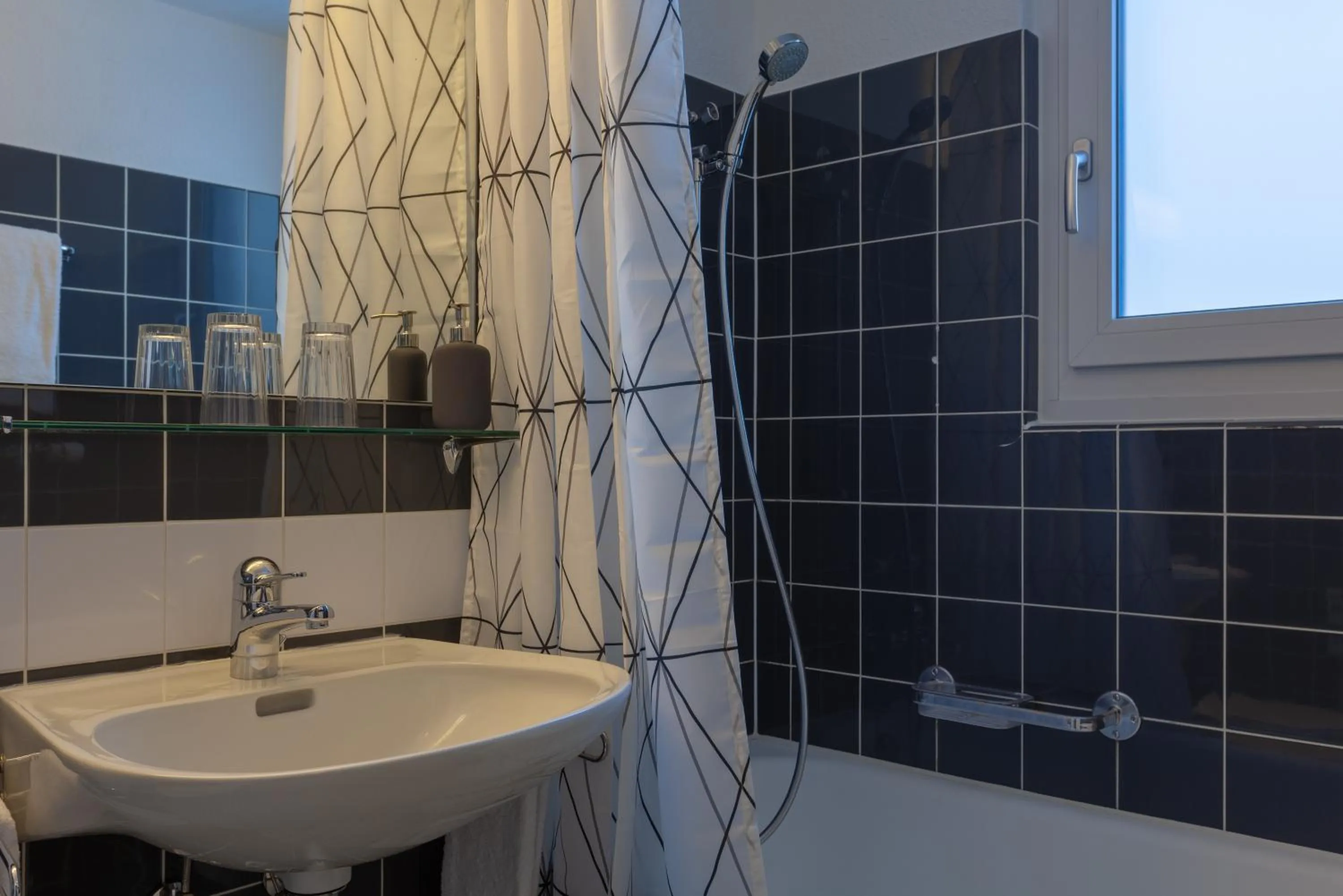 Bathroom in Hotel Provisorium13