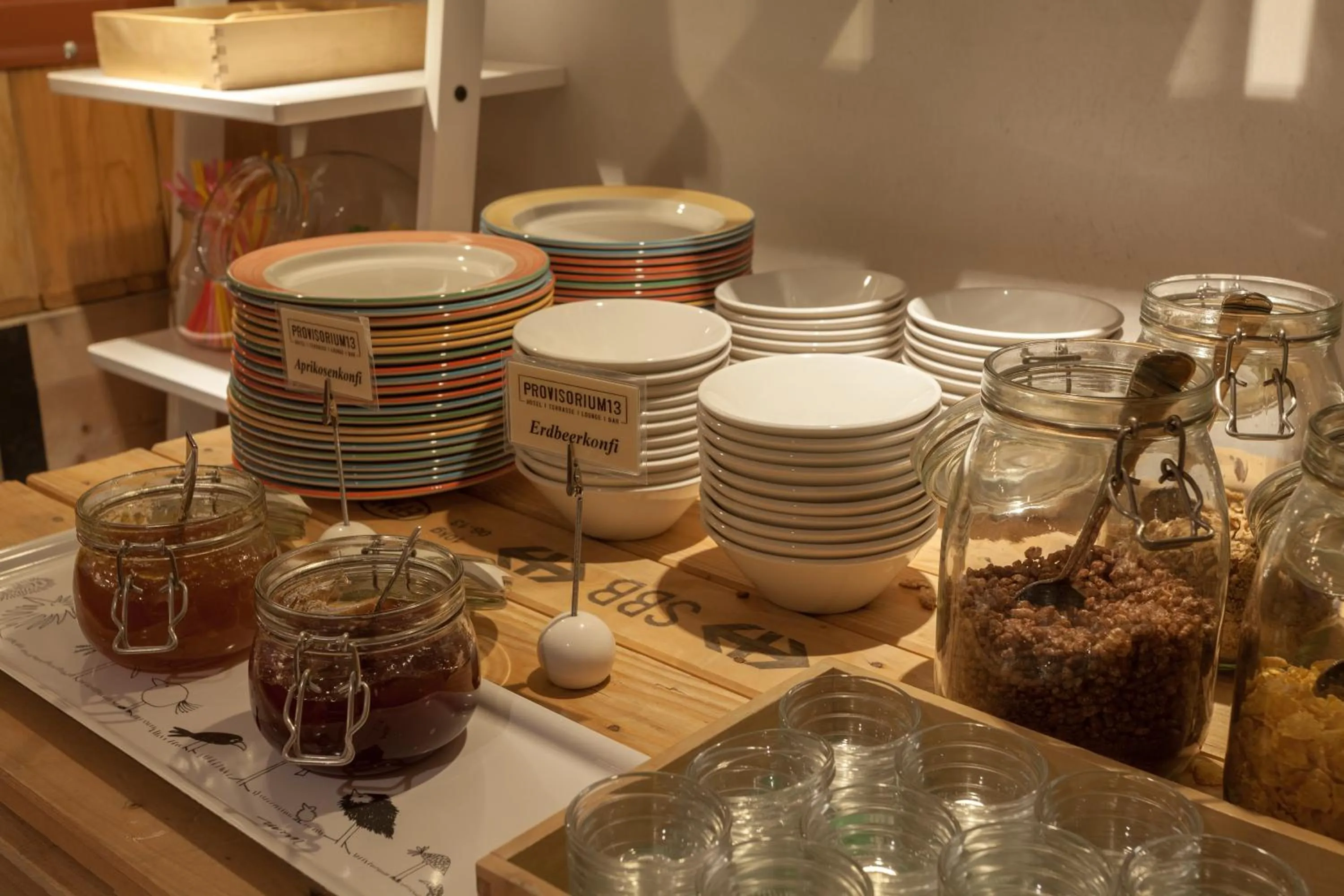 Buffet breakfast in Hotel Provisorium13