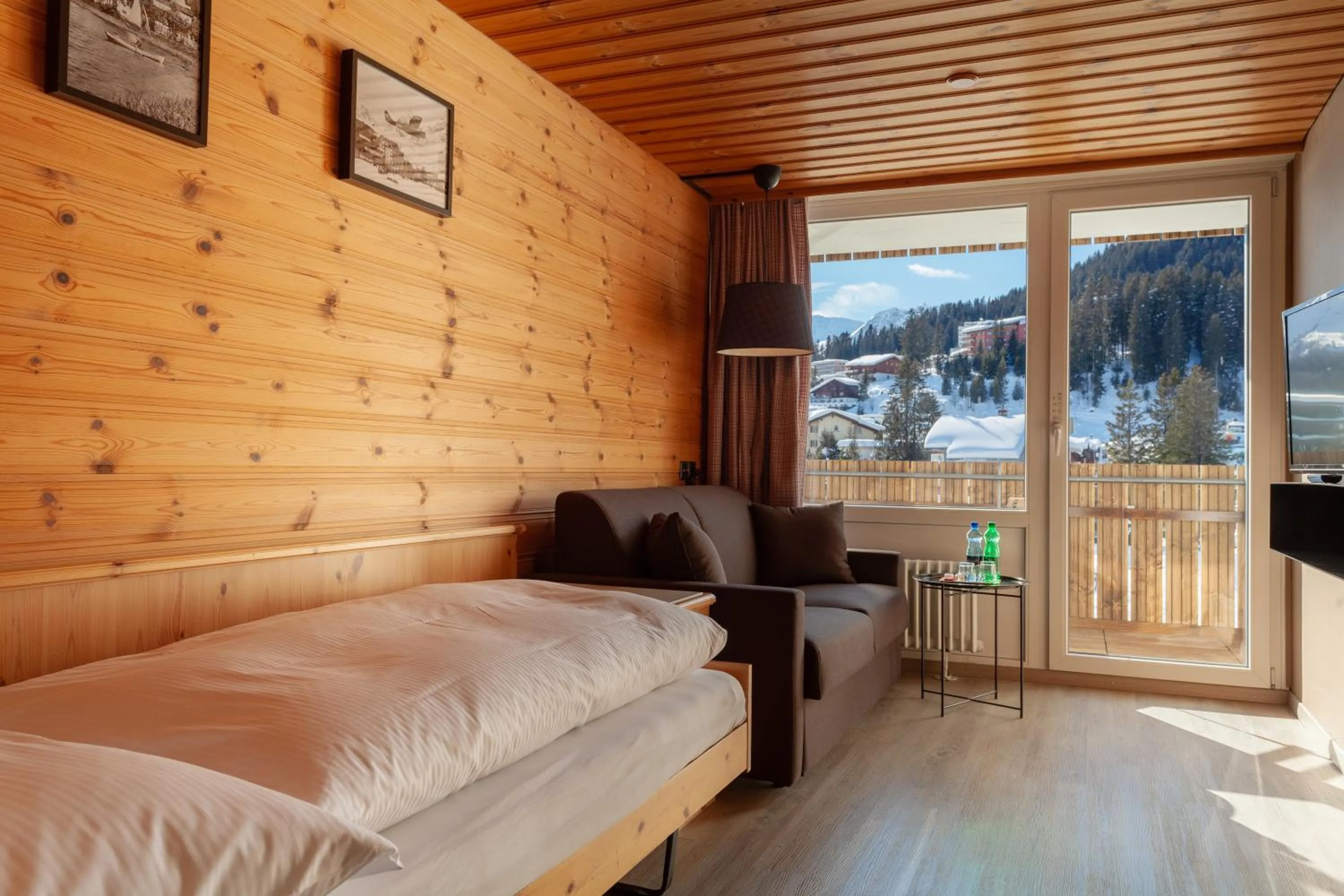 Photo of the whole room in Hotel Provisorium13