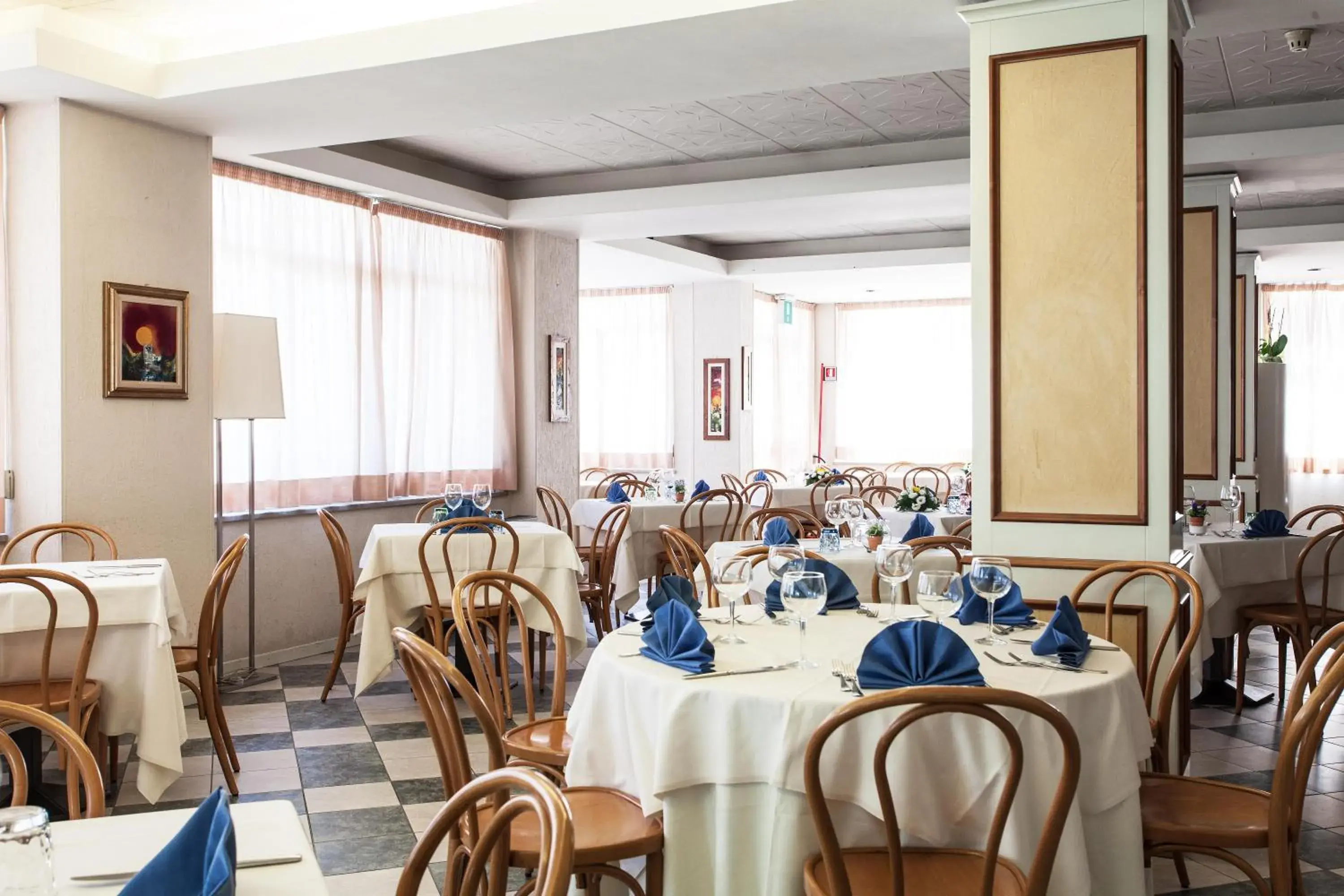 Restaurant/places to eat in Hotel Los Angeles Restaurant/places to eat in Hotel Los Angeles