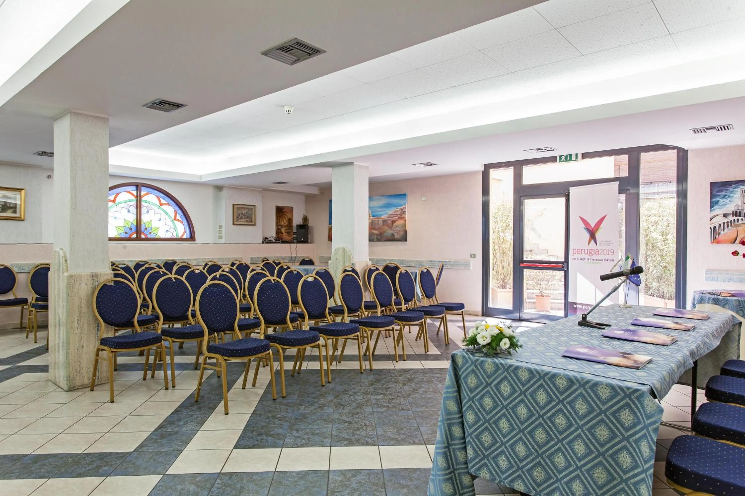 Seating area in Hotel Los Angeles