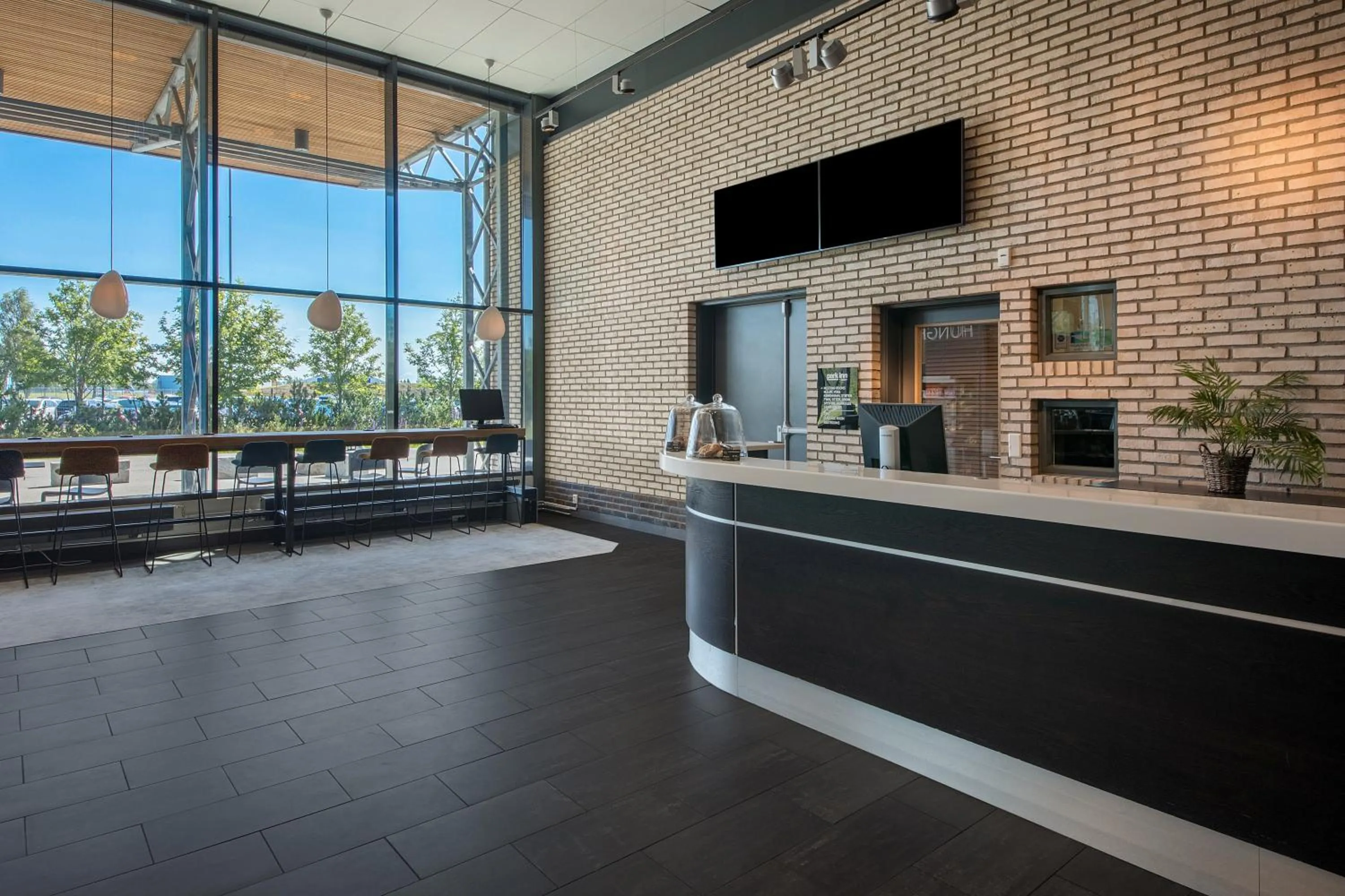 Lobby or reception in Park Inn by Radisson Oslo Airport Hotel West
