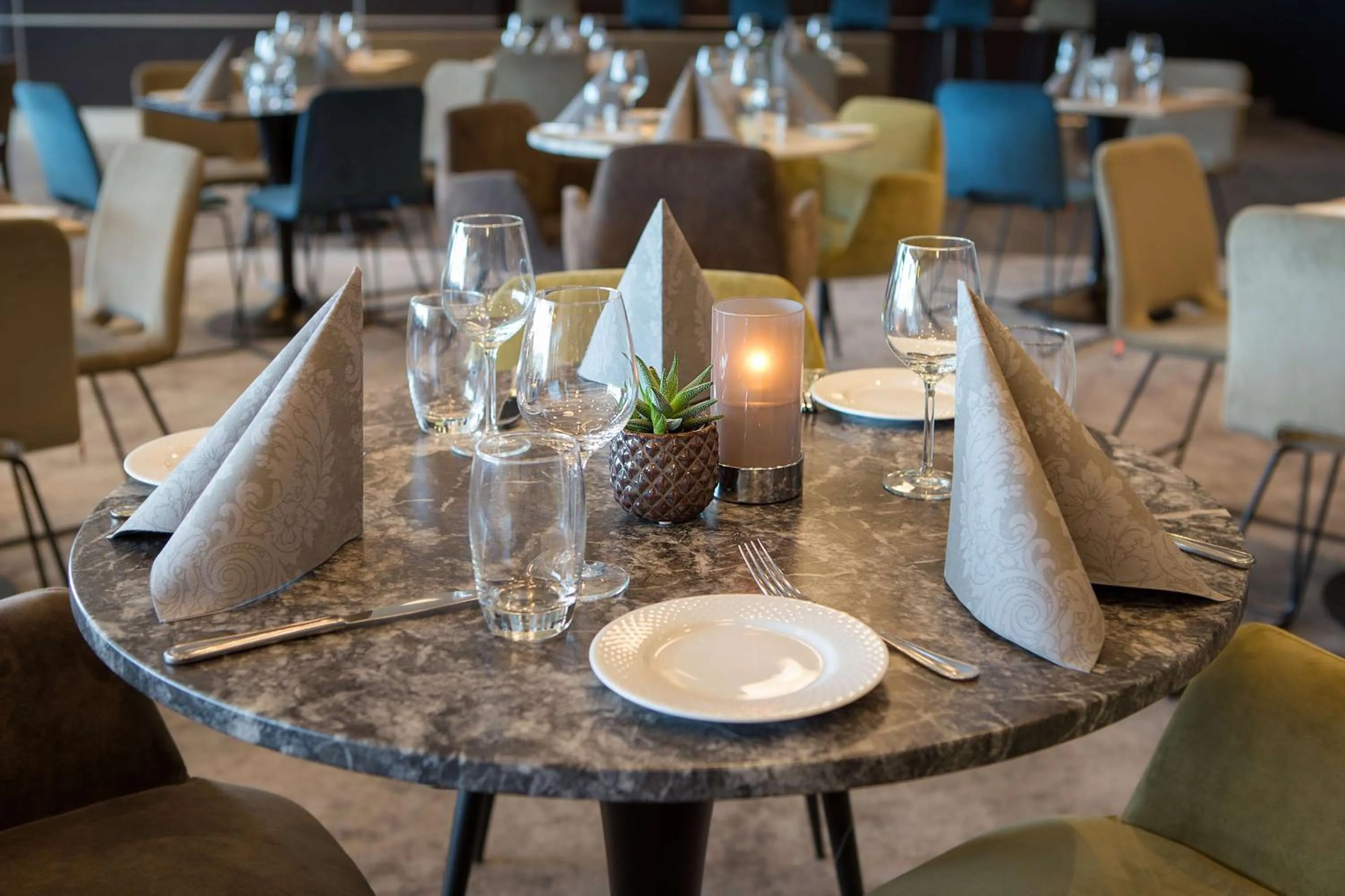 Restaurant/places to eat in Park Inn by Radisson Oslo Airport Hotel West