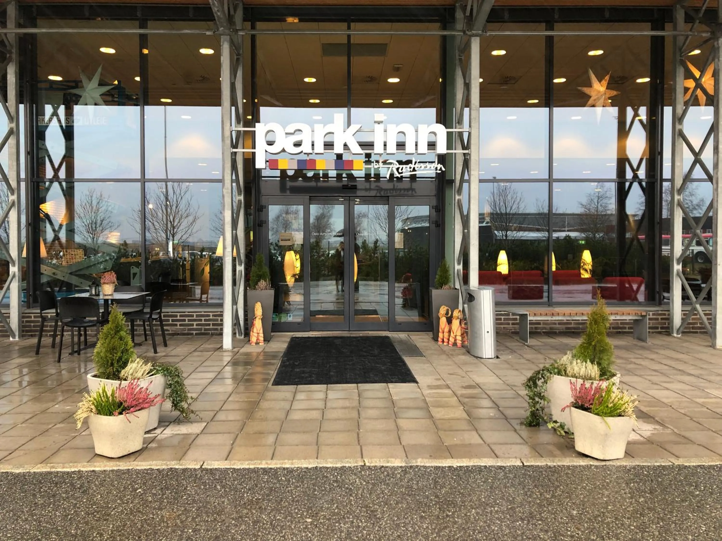 Facade/entrance in Park Inn by Radisson Oslo Airport Hotel West