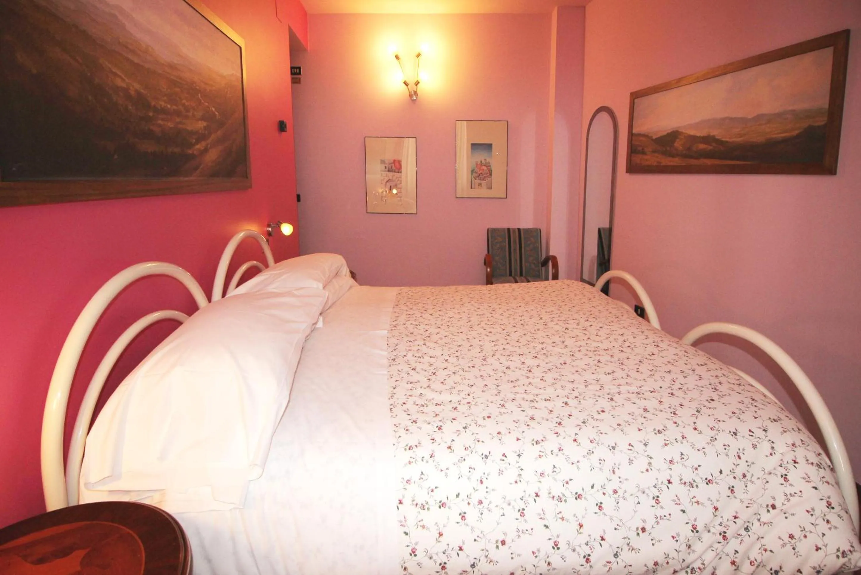 Photo of the whole room, Bed in Hotel Pallotta