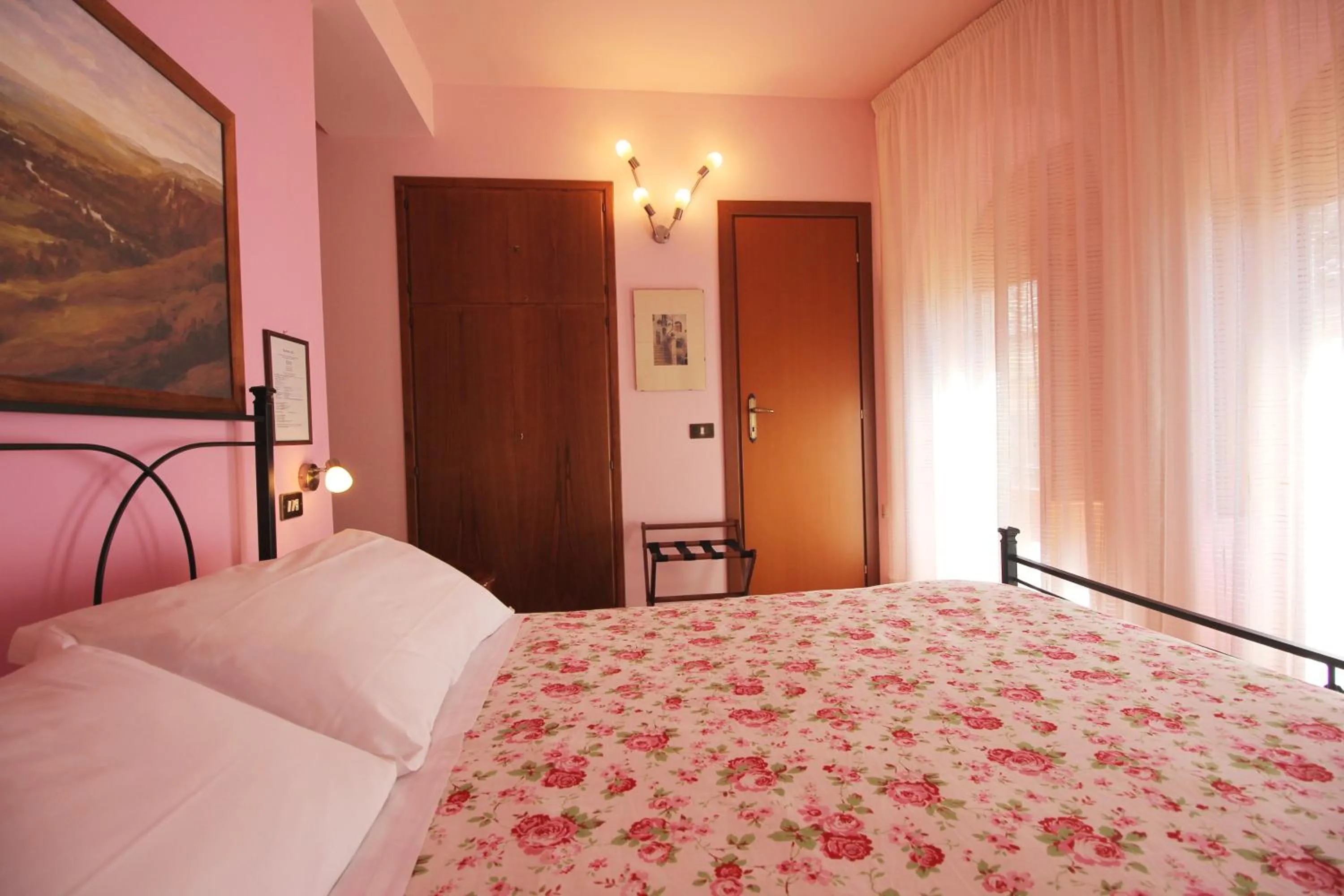 Photo of the whole room, Bed in Hotel Pallotta