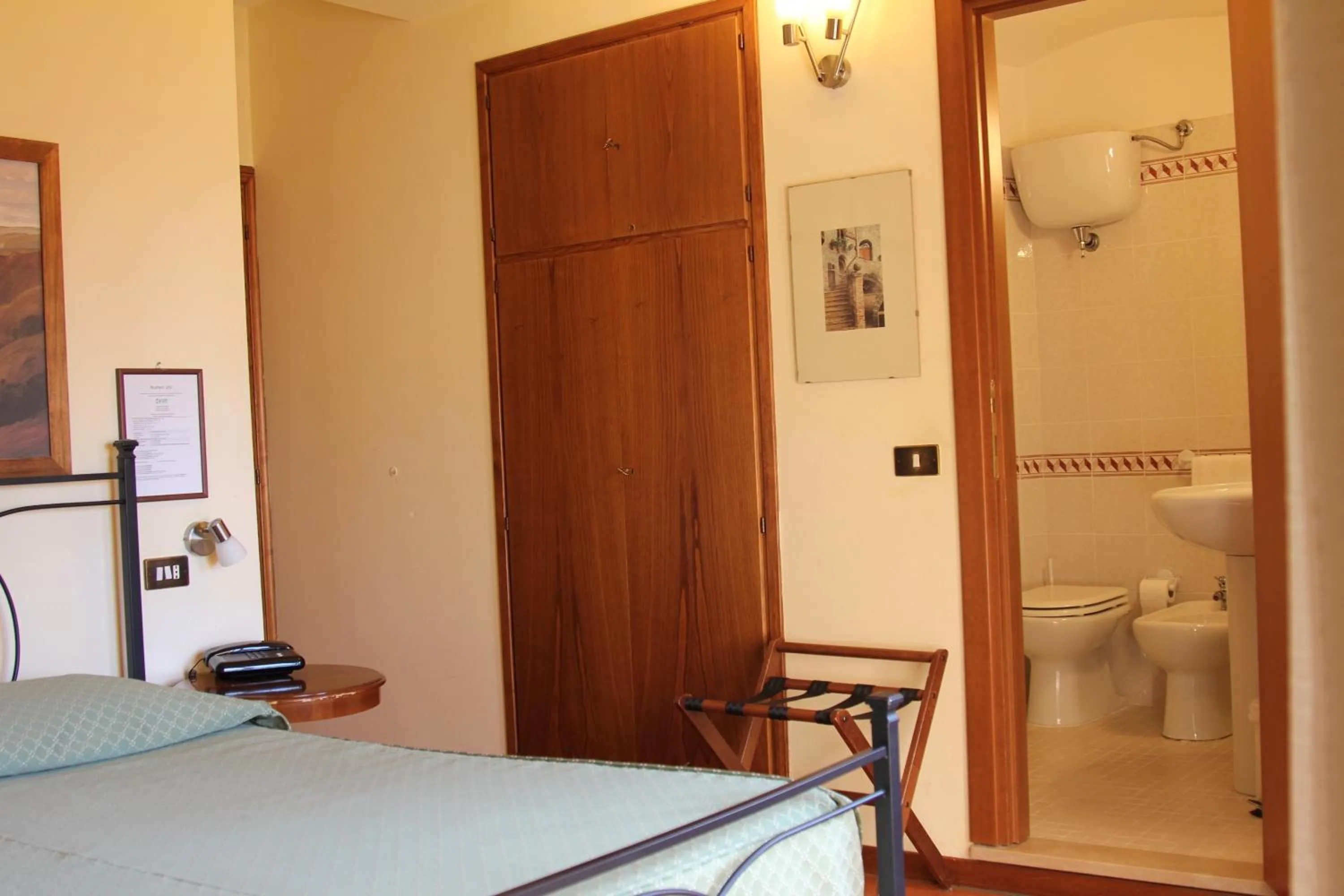 Photo of the whole room, Bed in Hotel Pallotta