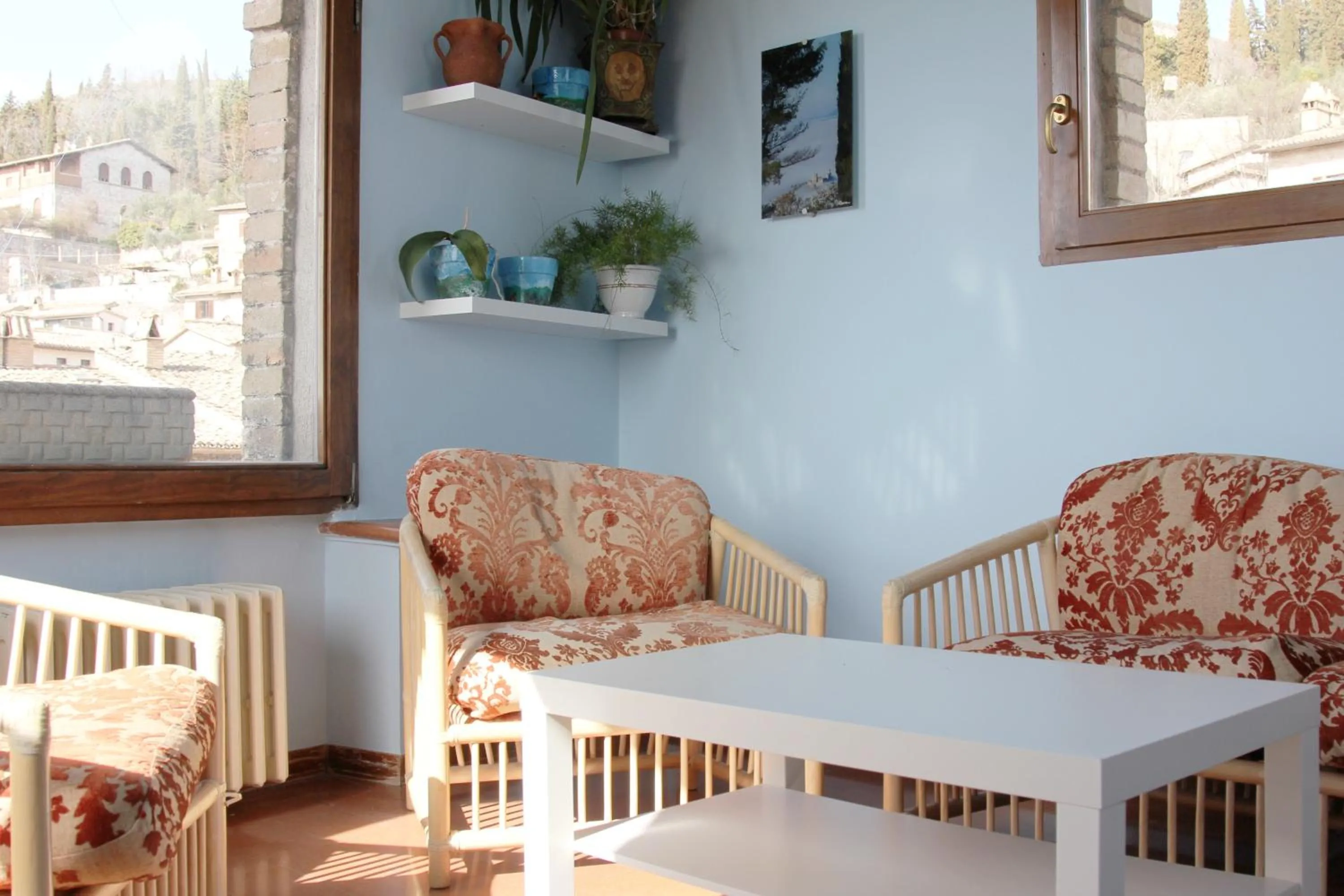 Communal lounge/ TV room in Hotel Pallotta