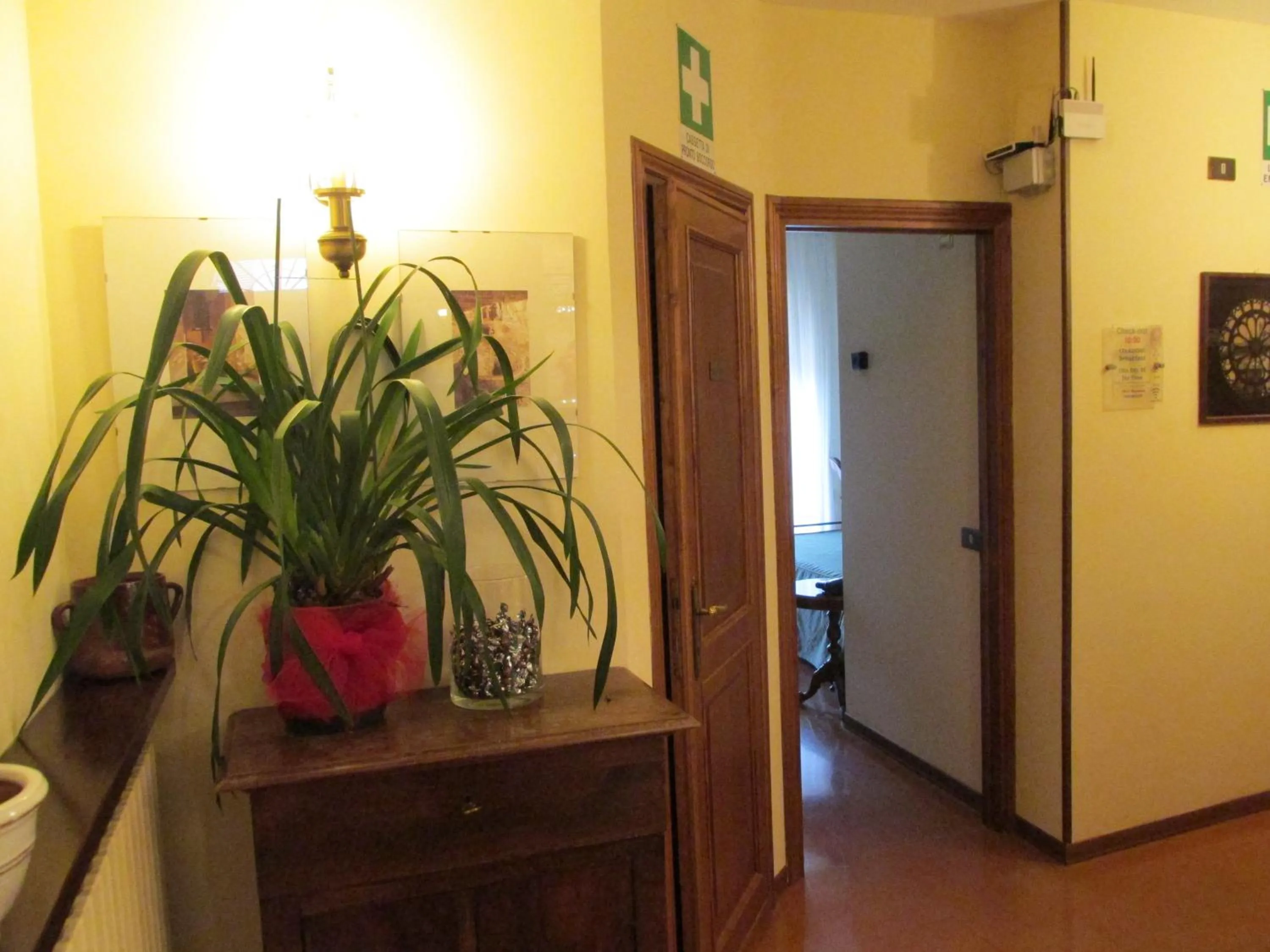 Decorative detail in Hotel Pallotta