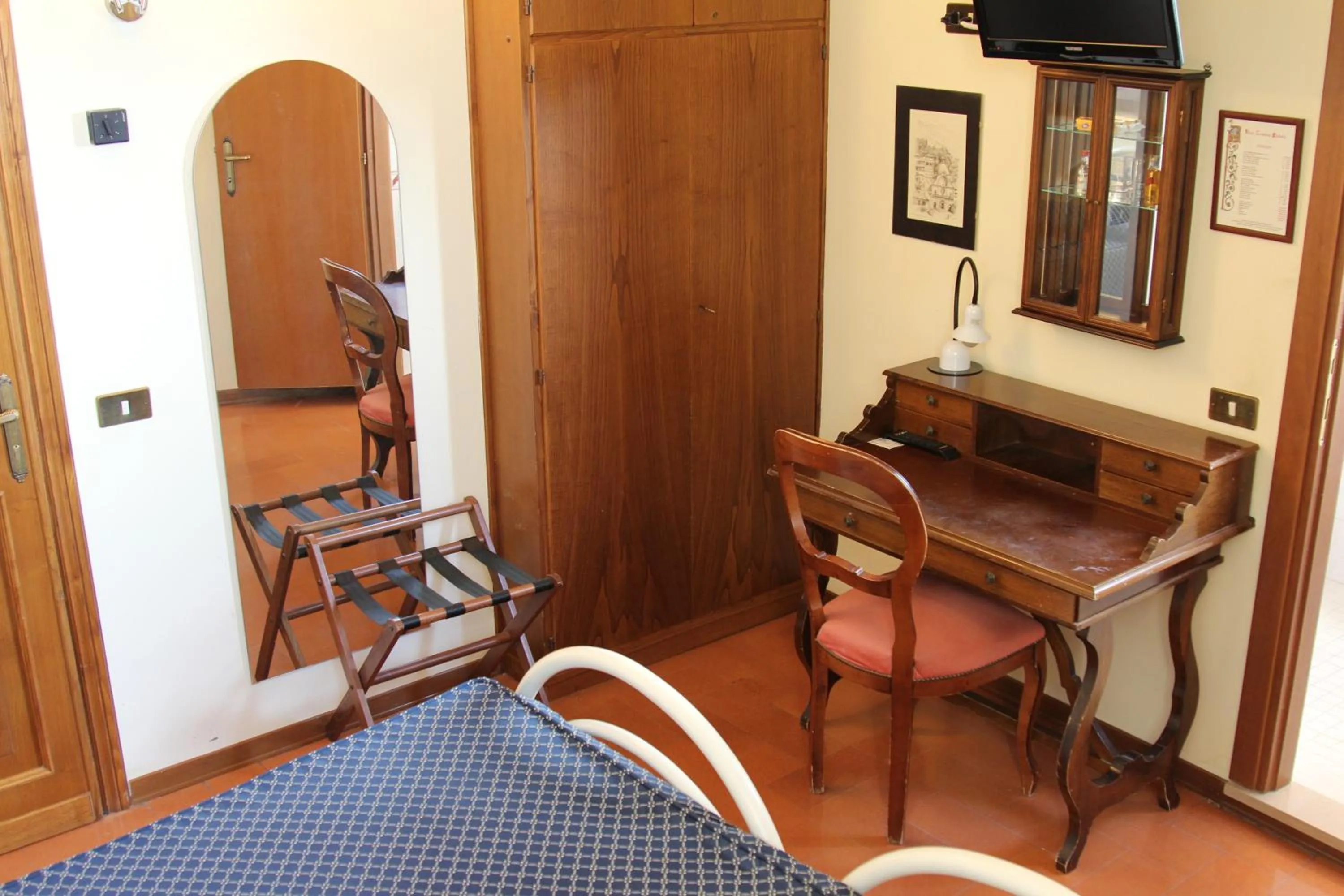 Photo of the whole room in Hotel Pallotta