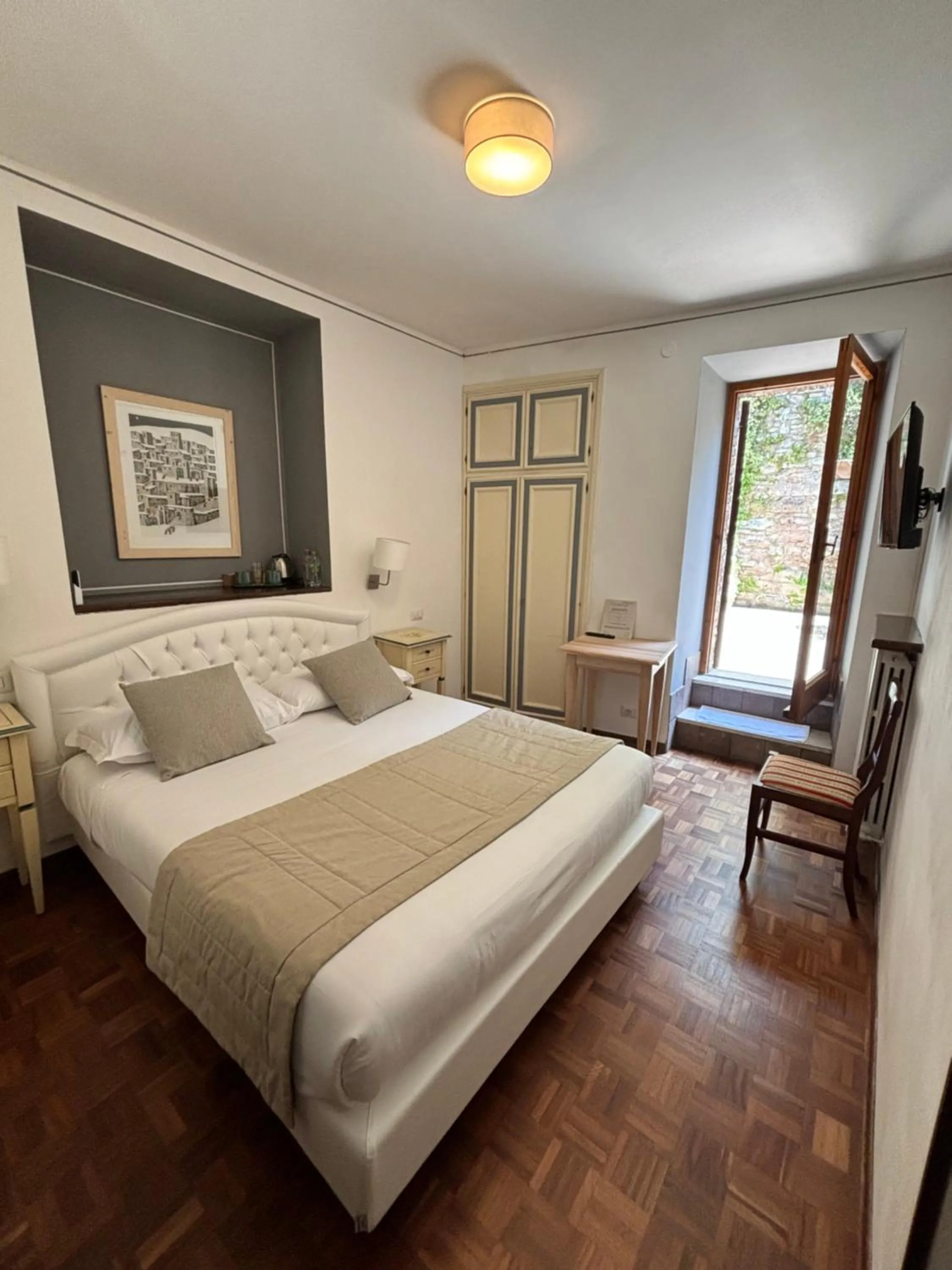 Bedroom, Bed in Hotel La Fortezza