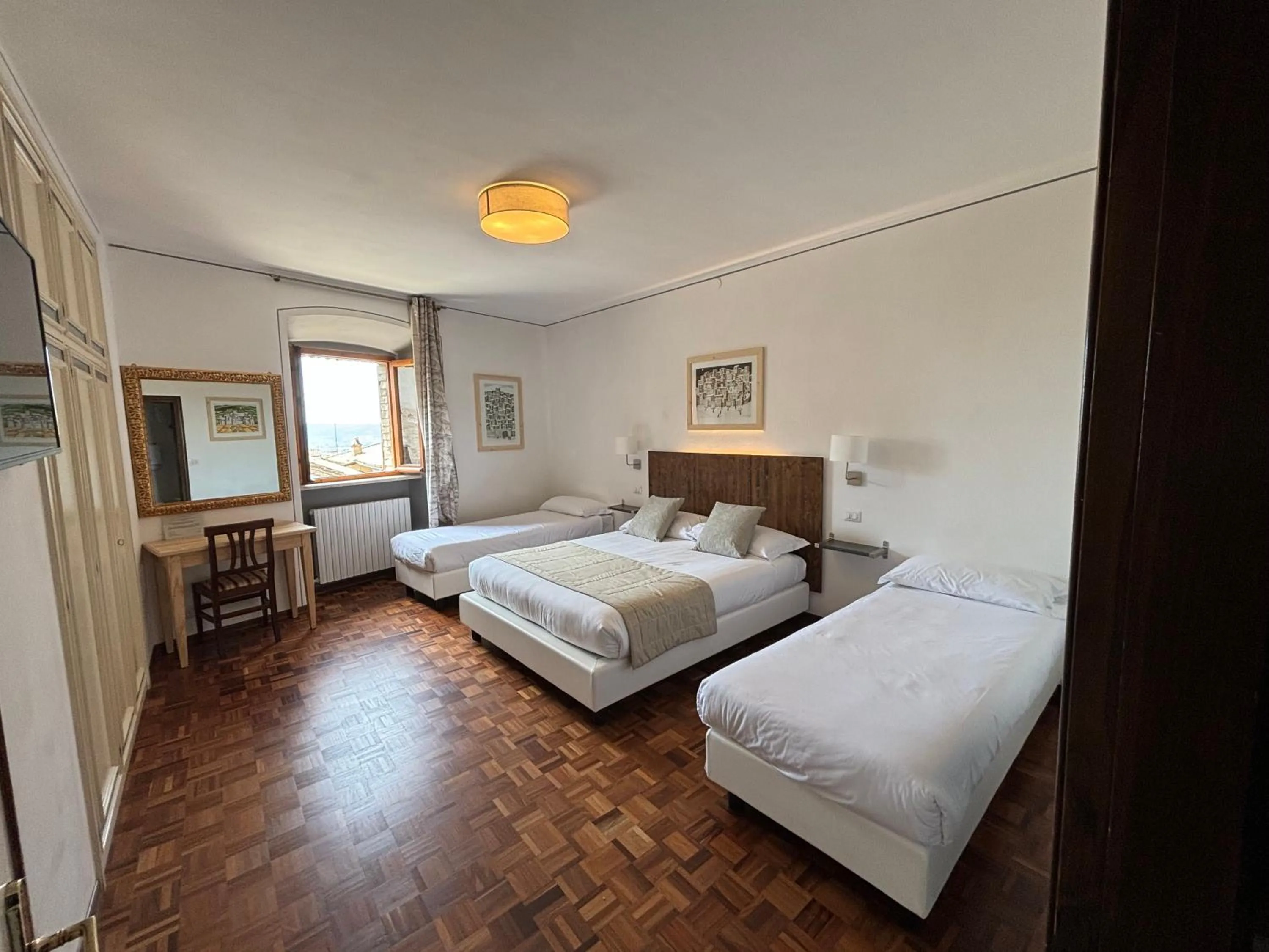 Bed in Hotel La Fortezza