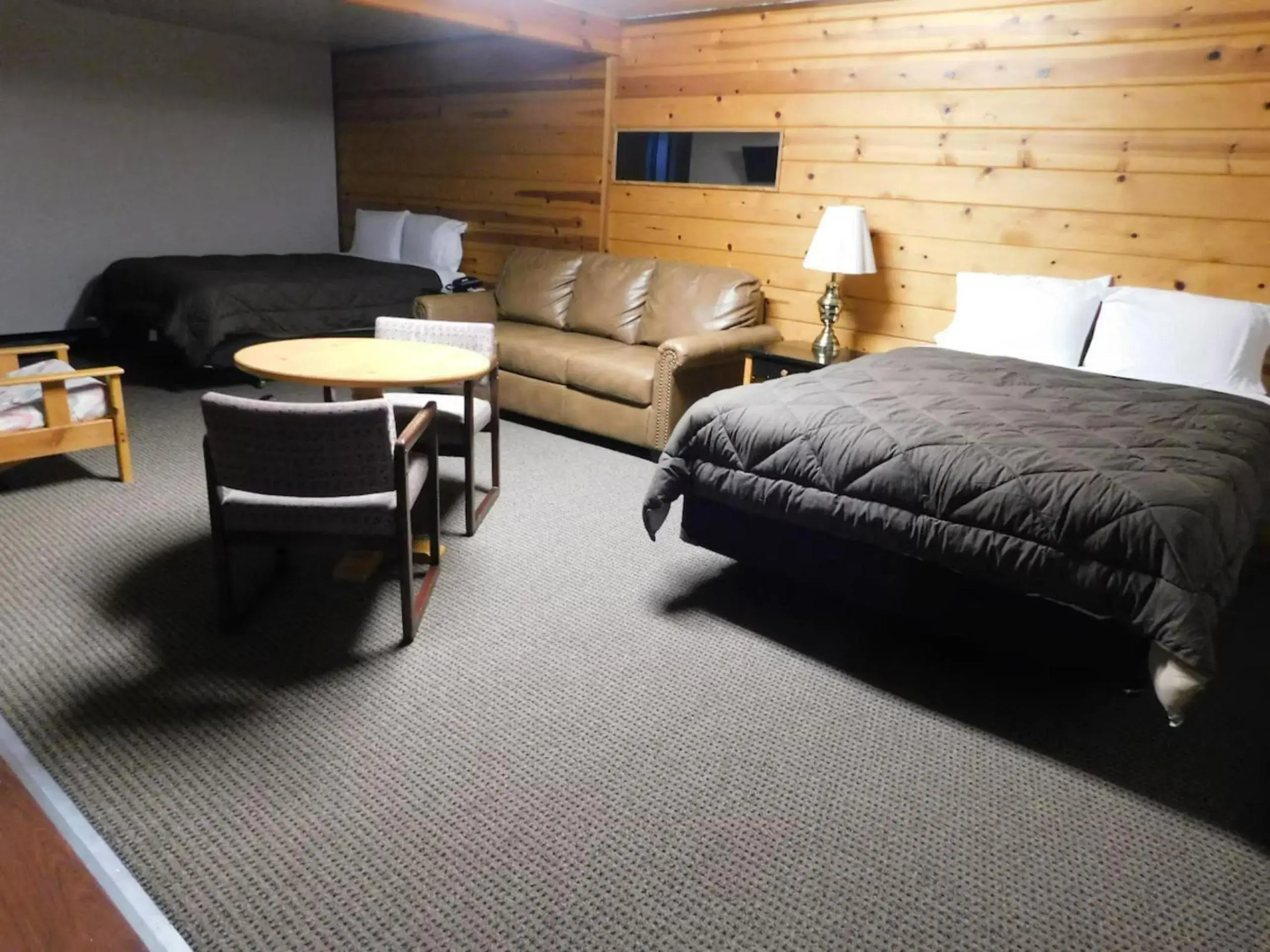 Bedroom, Bed in Packwood Inn Bedroom, Bed in Packwood Inn