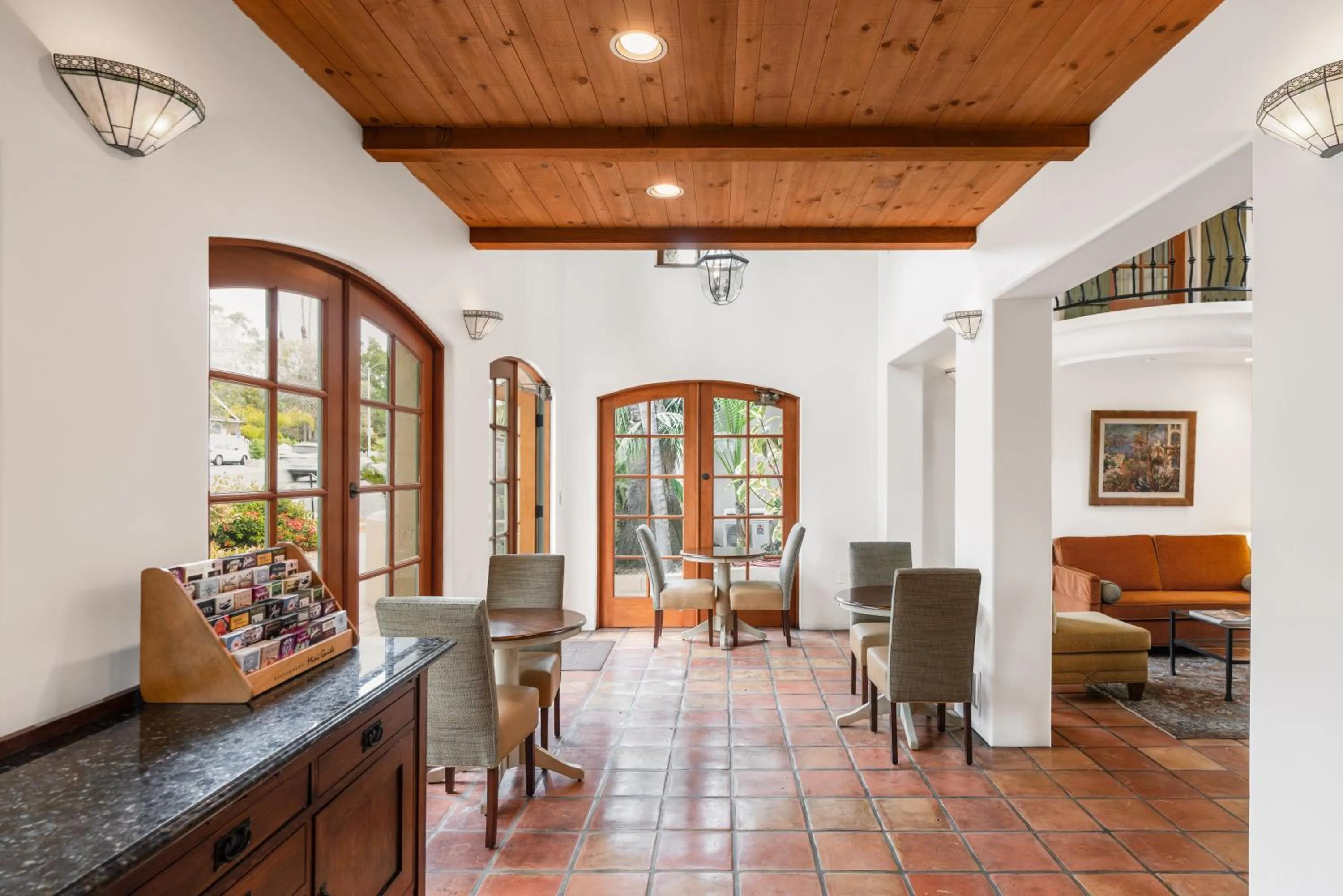 Lobby or reception in Inn by the Harbor