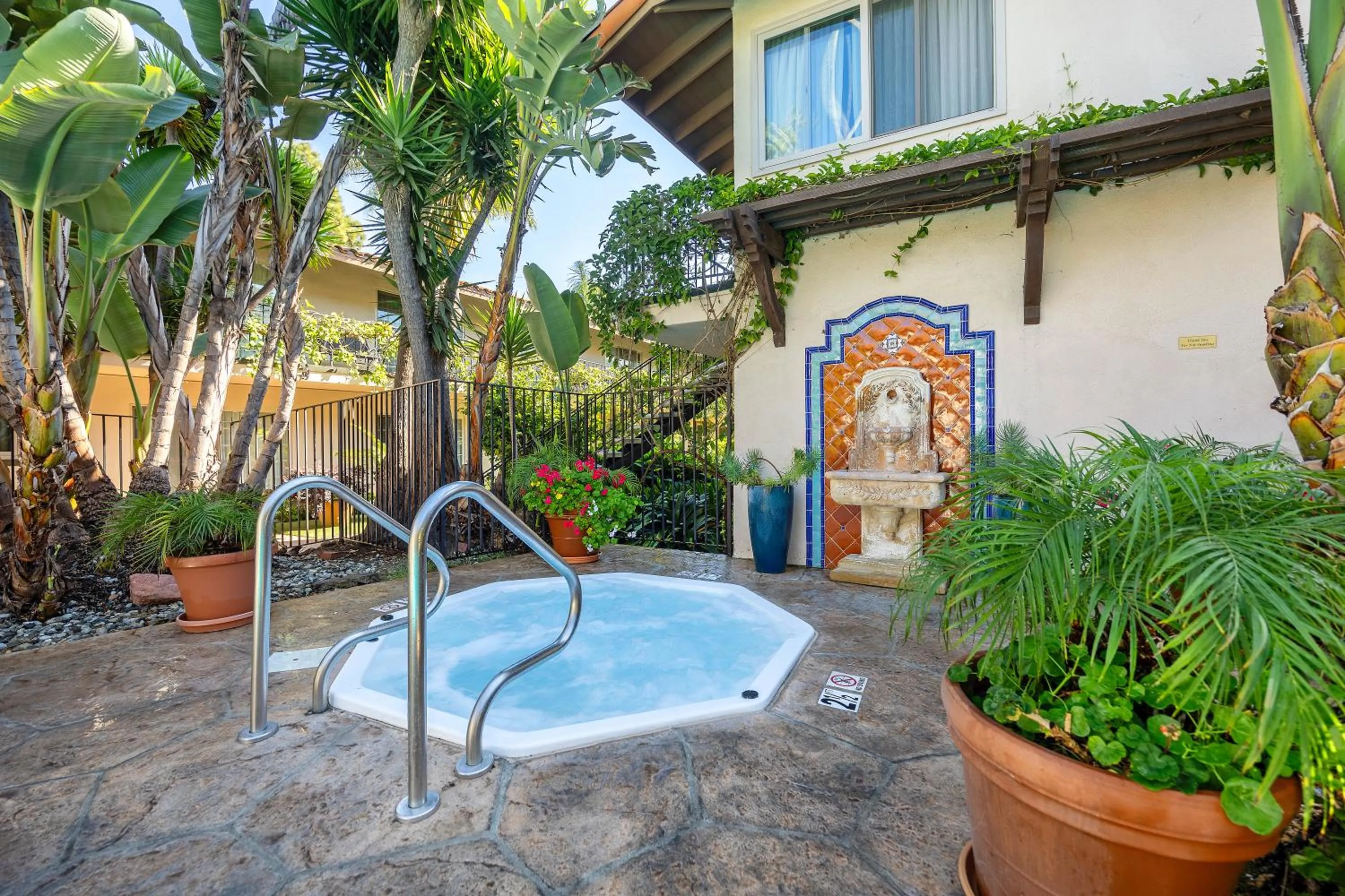 Hot Tub in Inn by the Harbor