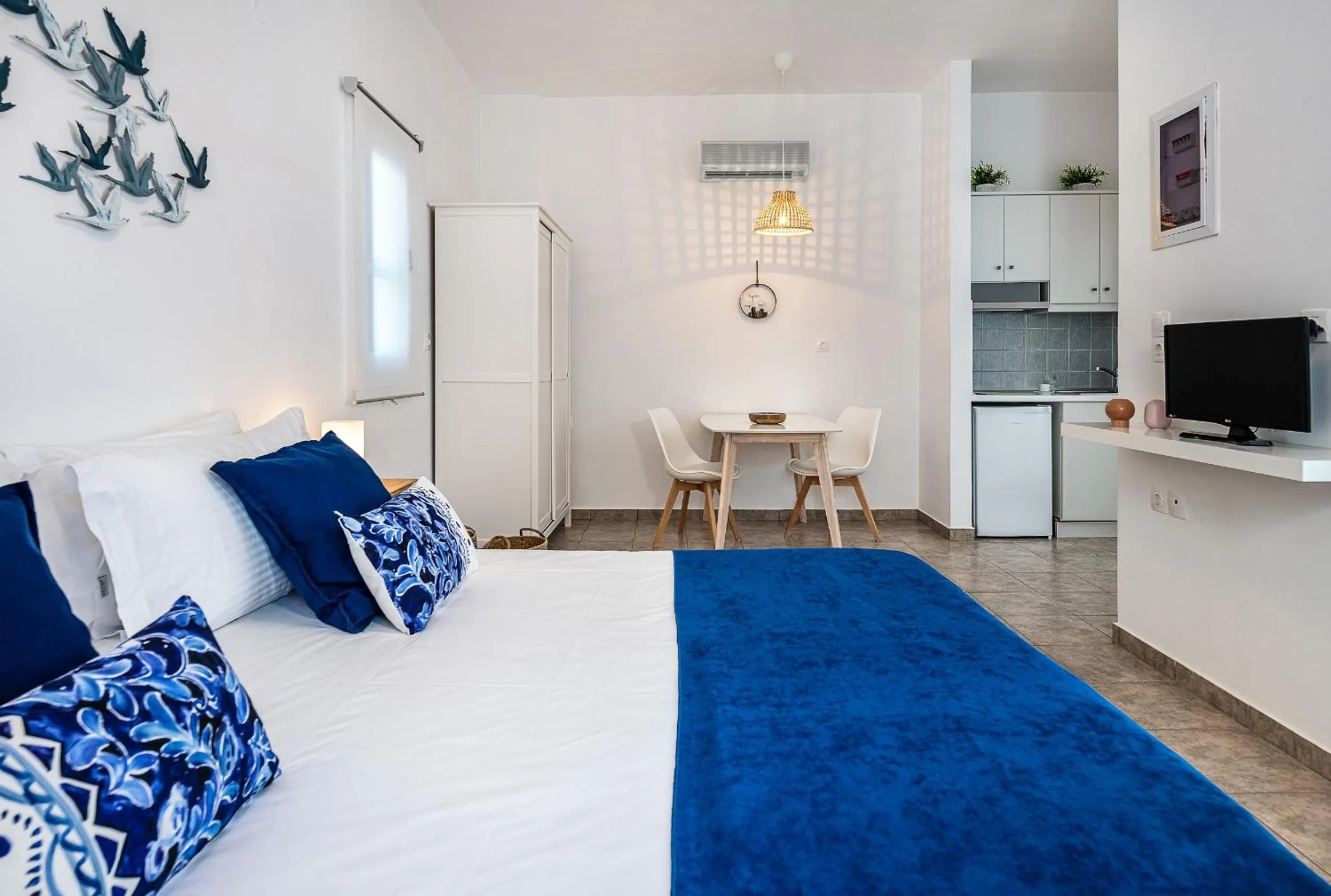 Bed in Mouras studios