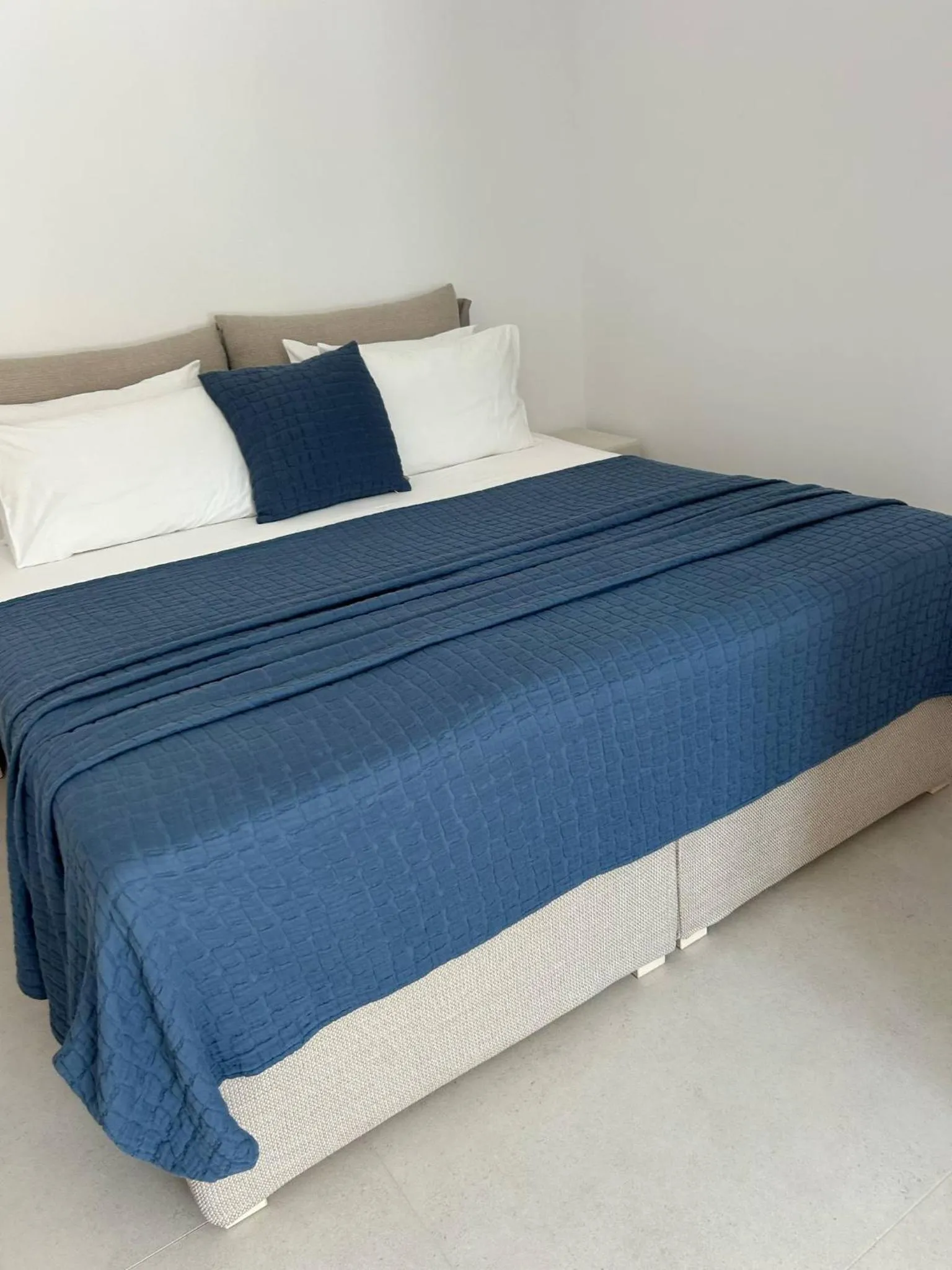 Bedroom, Bed in Mouras studios