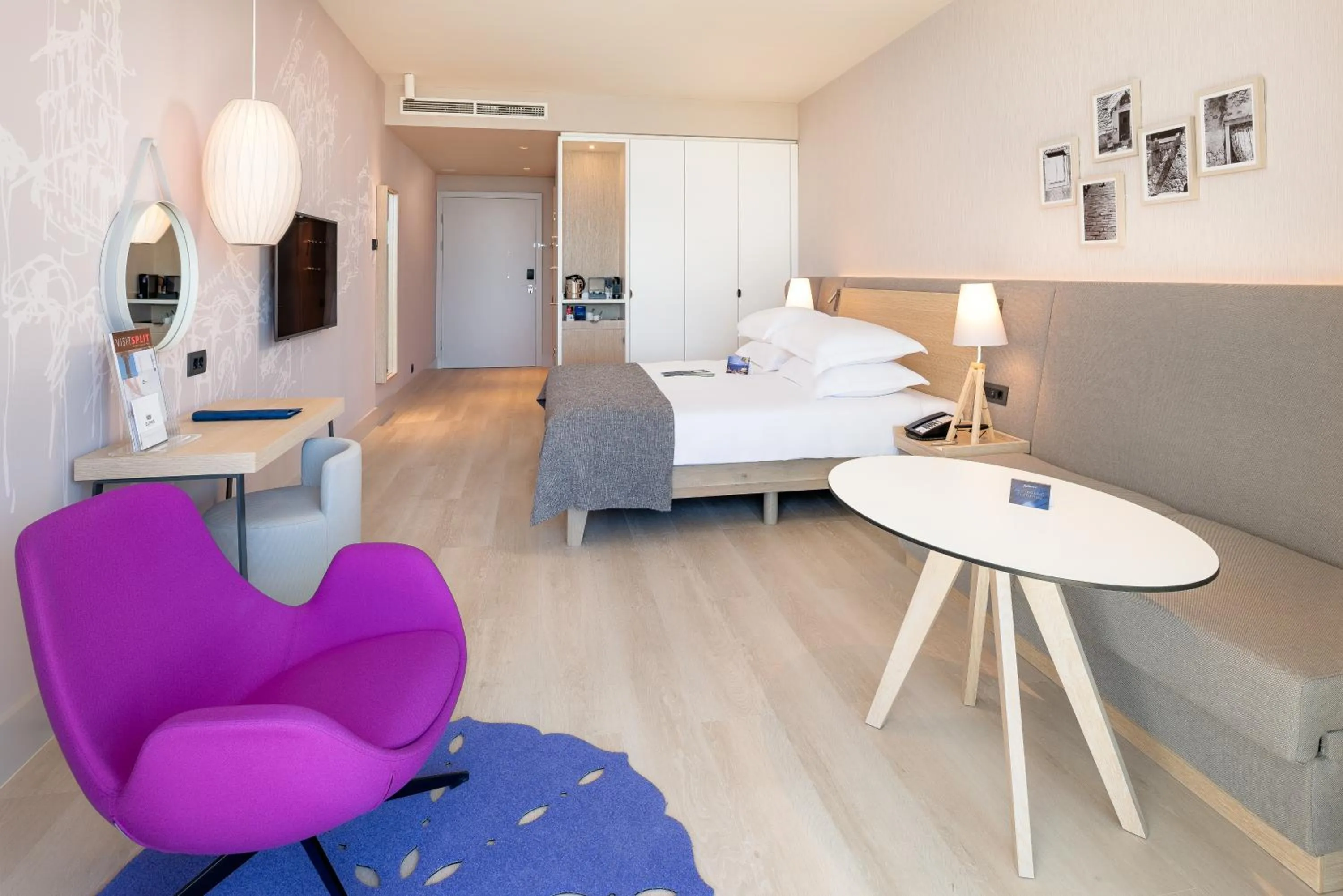 Bed in Radisson Blu Resort & Spa