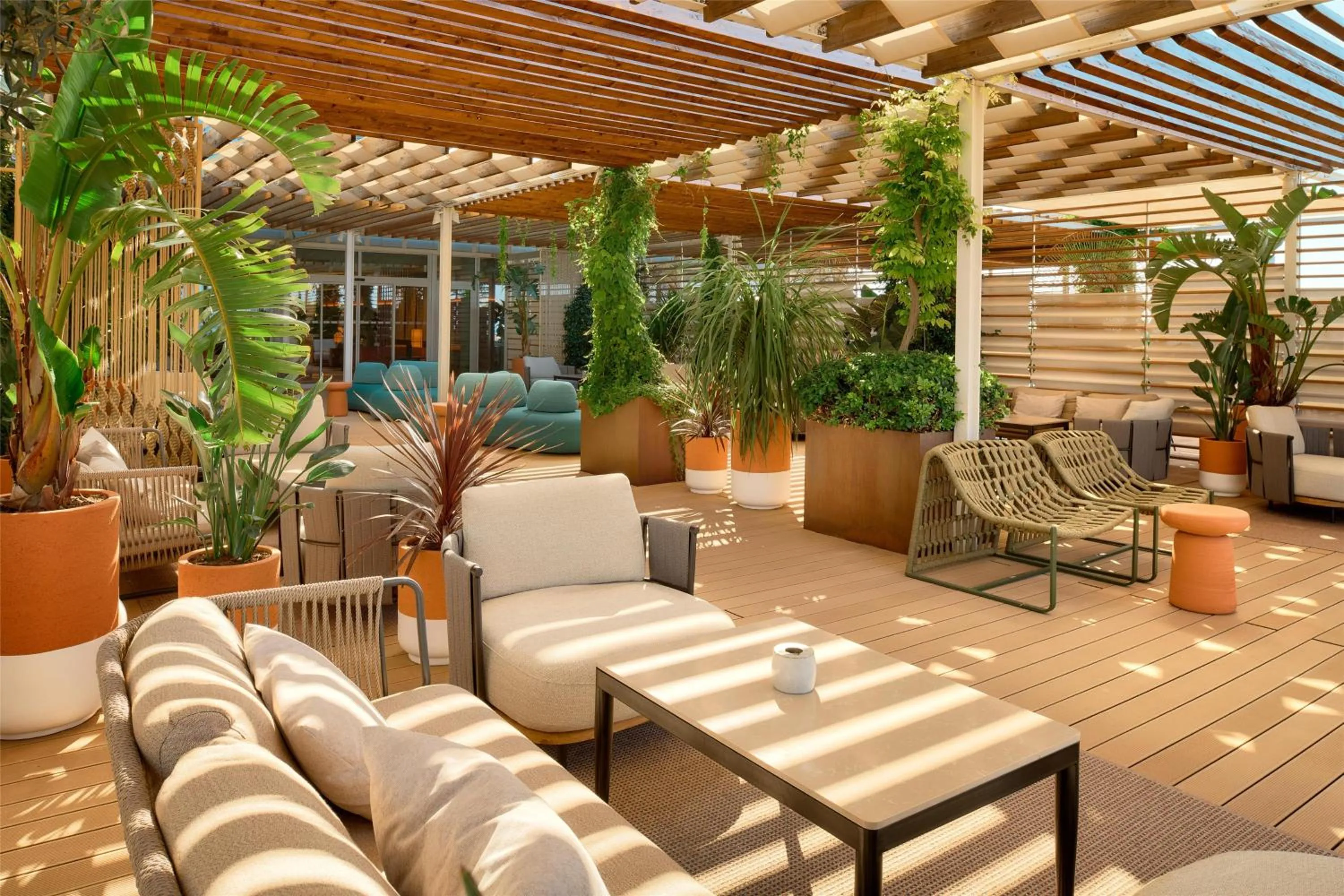 Lounge or bar in Radisson Blu Resort & Spa