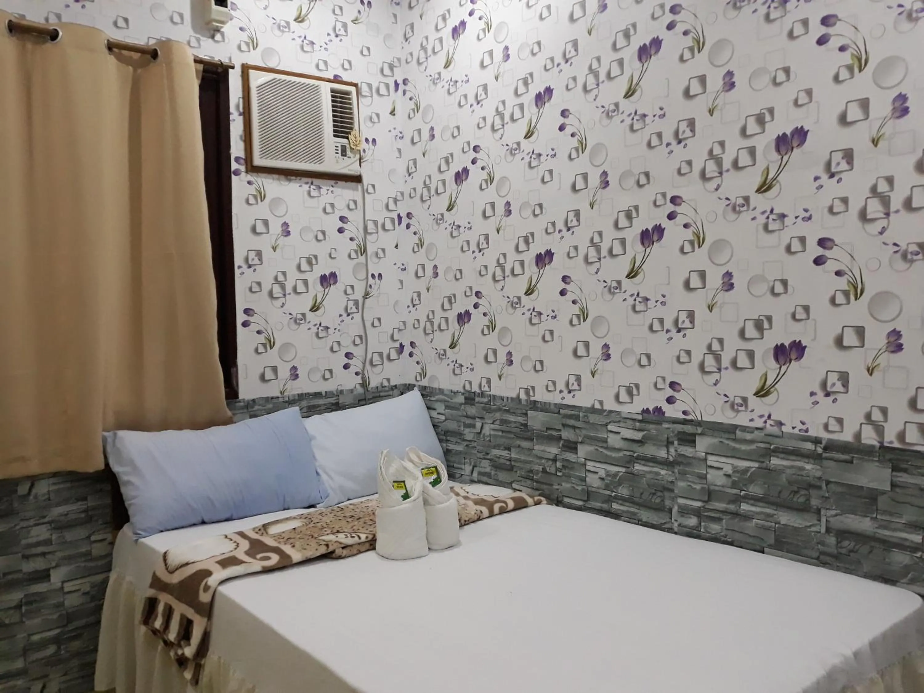 Bed in Villa Encantador Resort