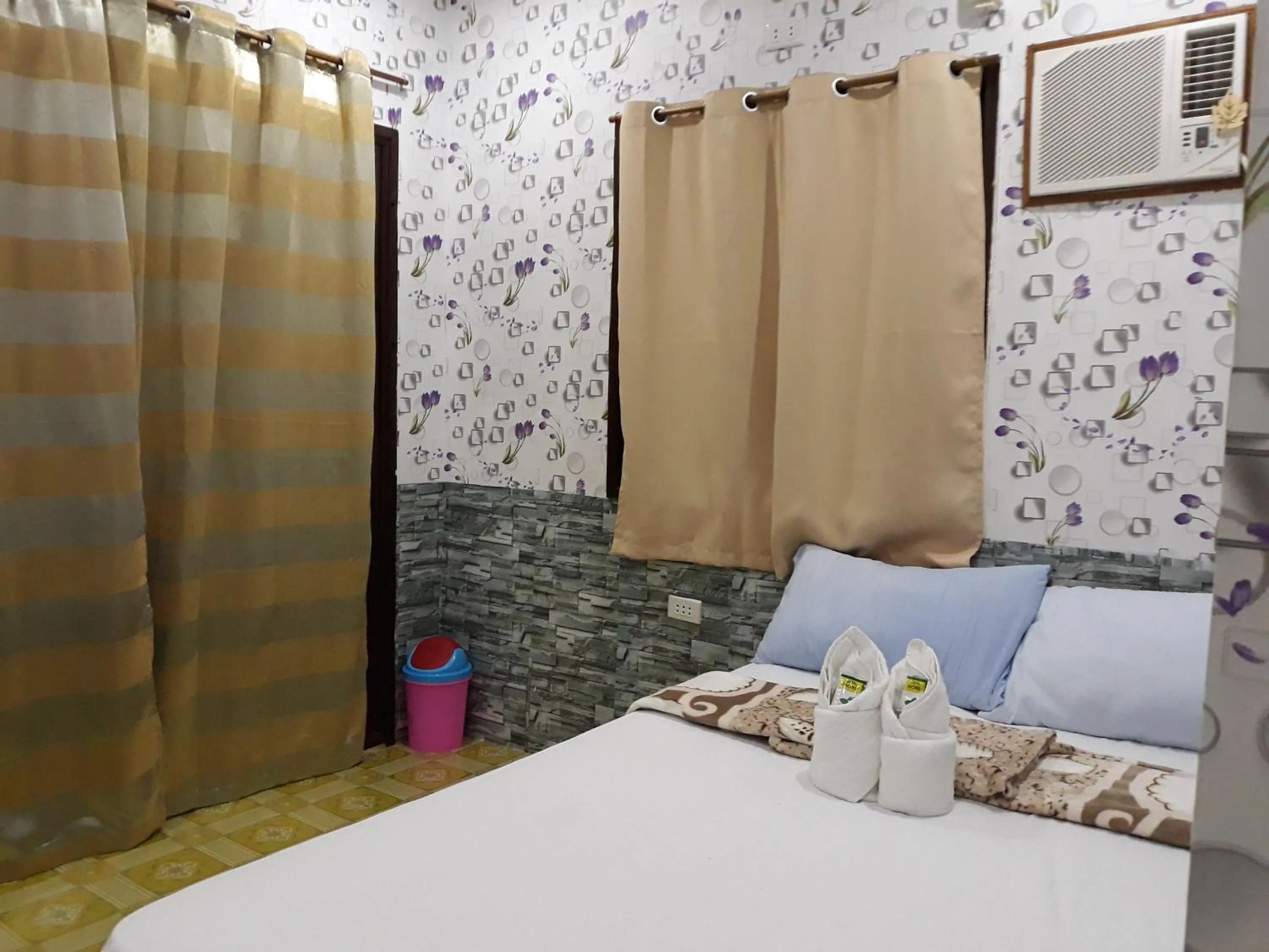 Bed in Villa Encantador Resort
