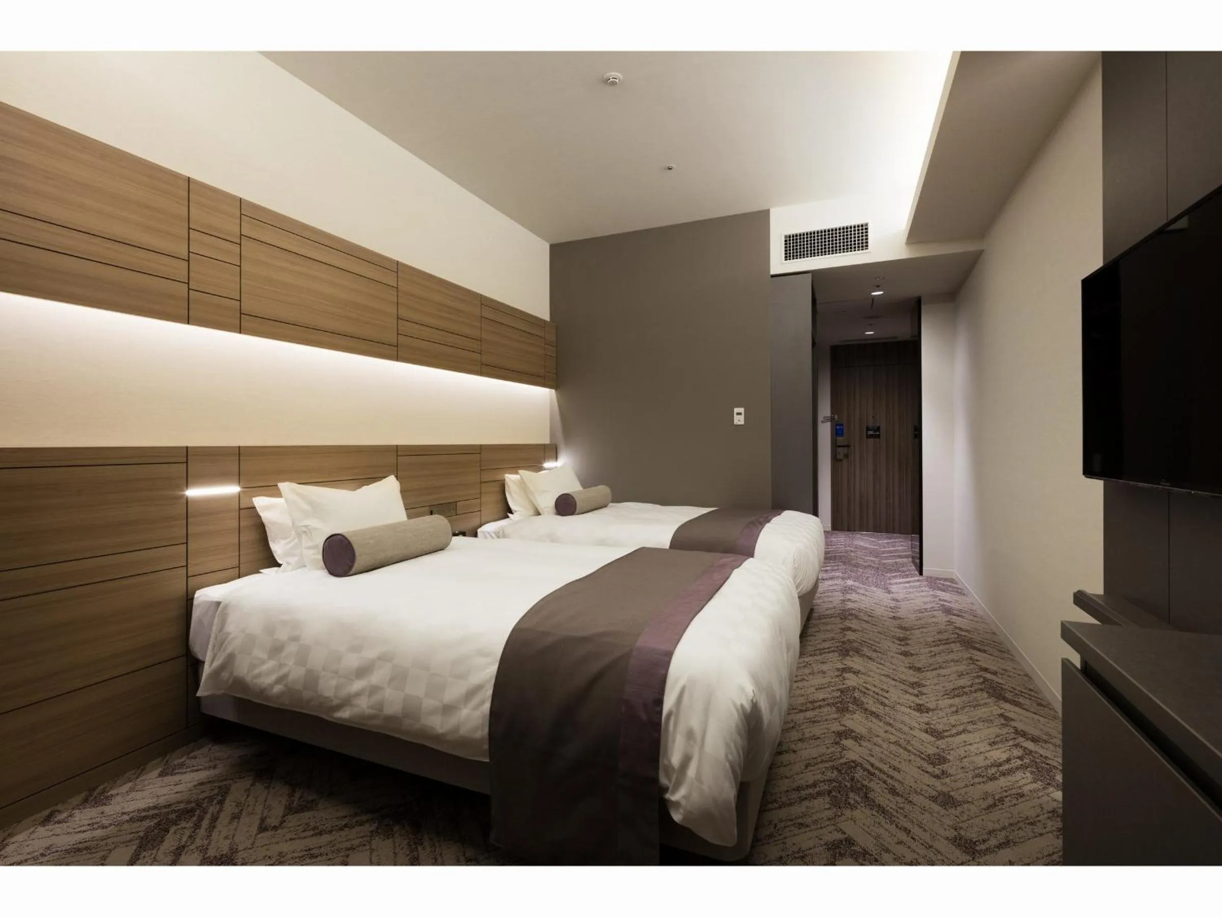 Photo of the whole room, Bed in Nihon Seinenkan Hotel