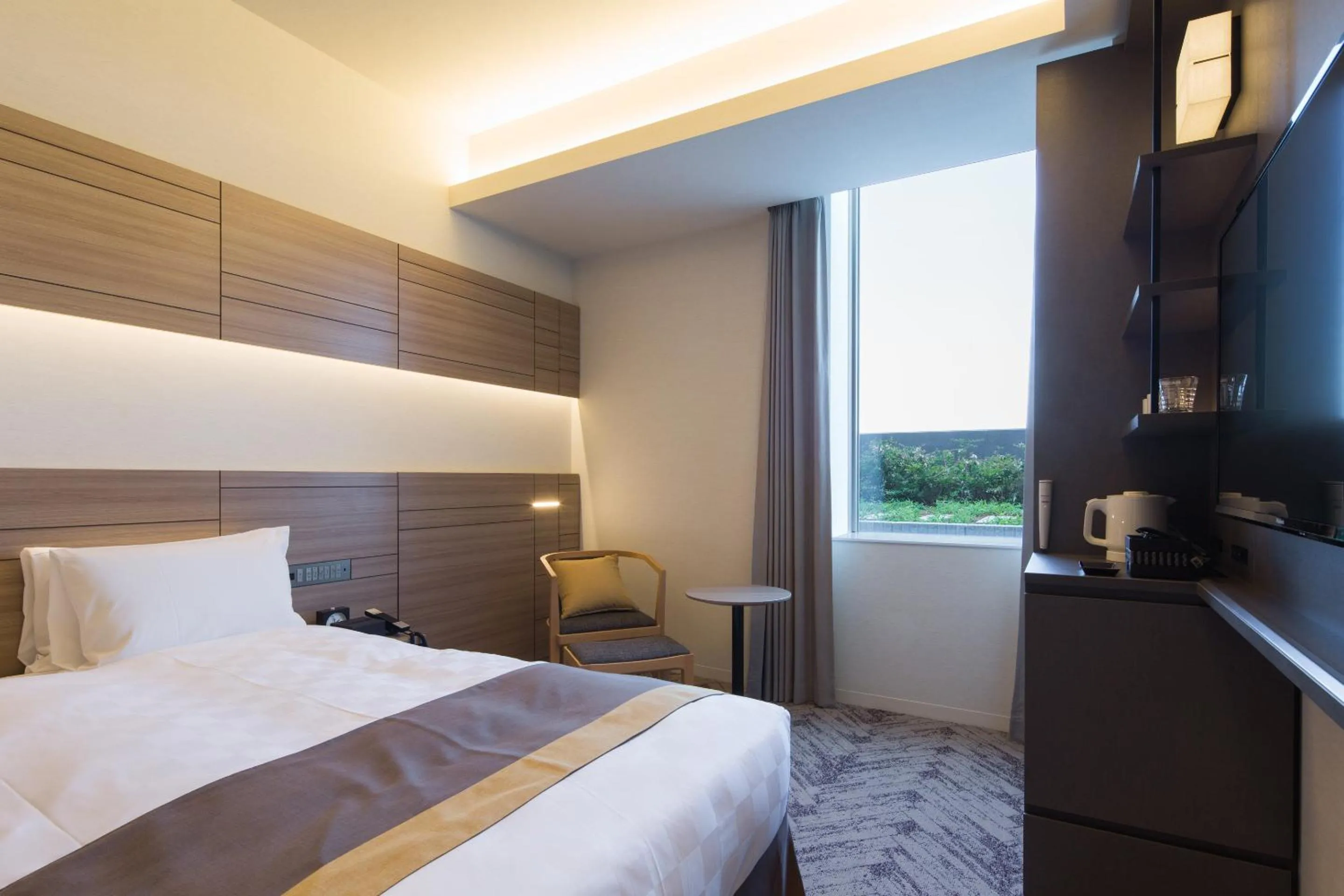 Photo of the whole room, Bed in Nihon Seinenkan Hotel