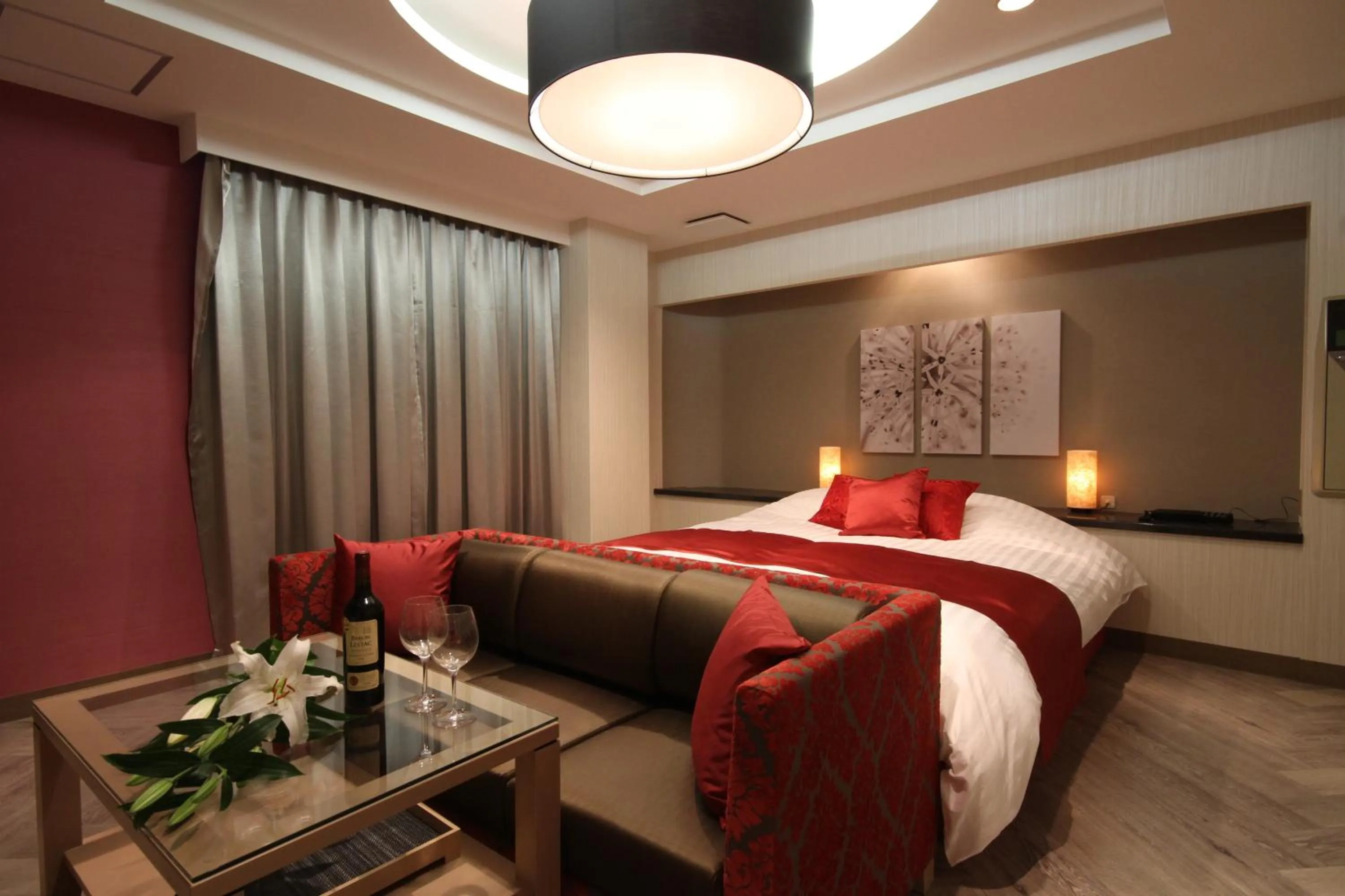 Photo of the whole room, Bed in Dai Tokyo (Adult Only)