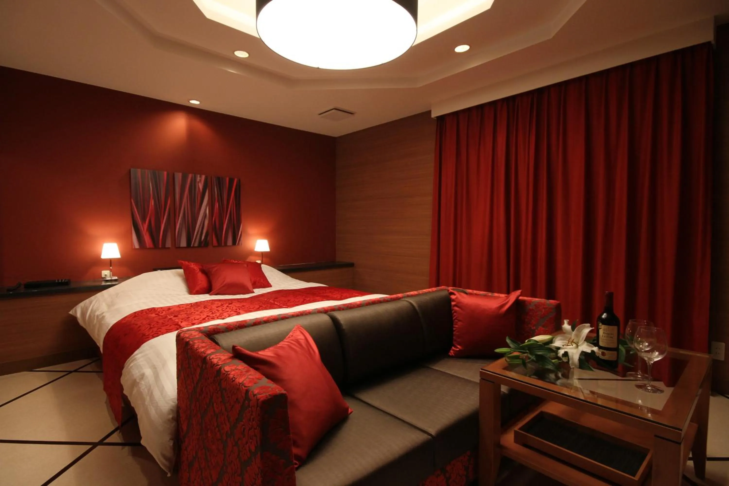 Photo of the whole room, Bed in Dai Tokyo (Adult Only)