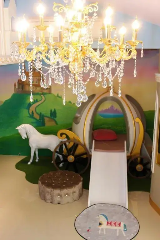 Mountain View Superior Family Room With Balcony in Hi Kids B&B Mountain View Superior Family Room With Balcony in Hi Kids B&B