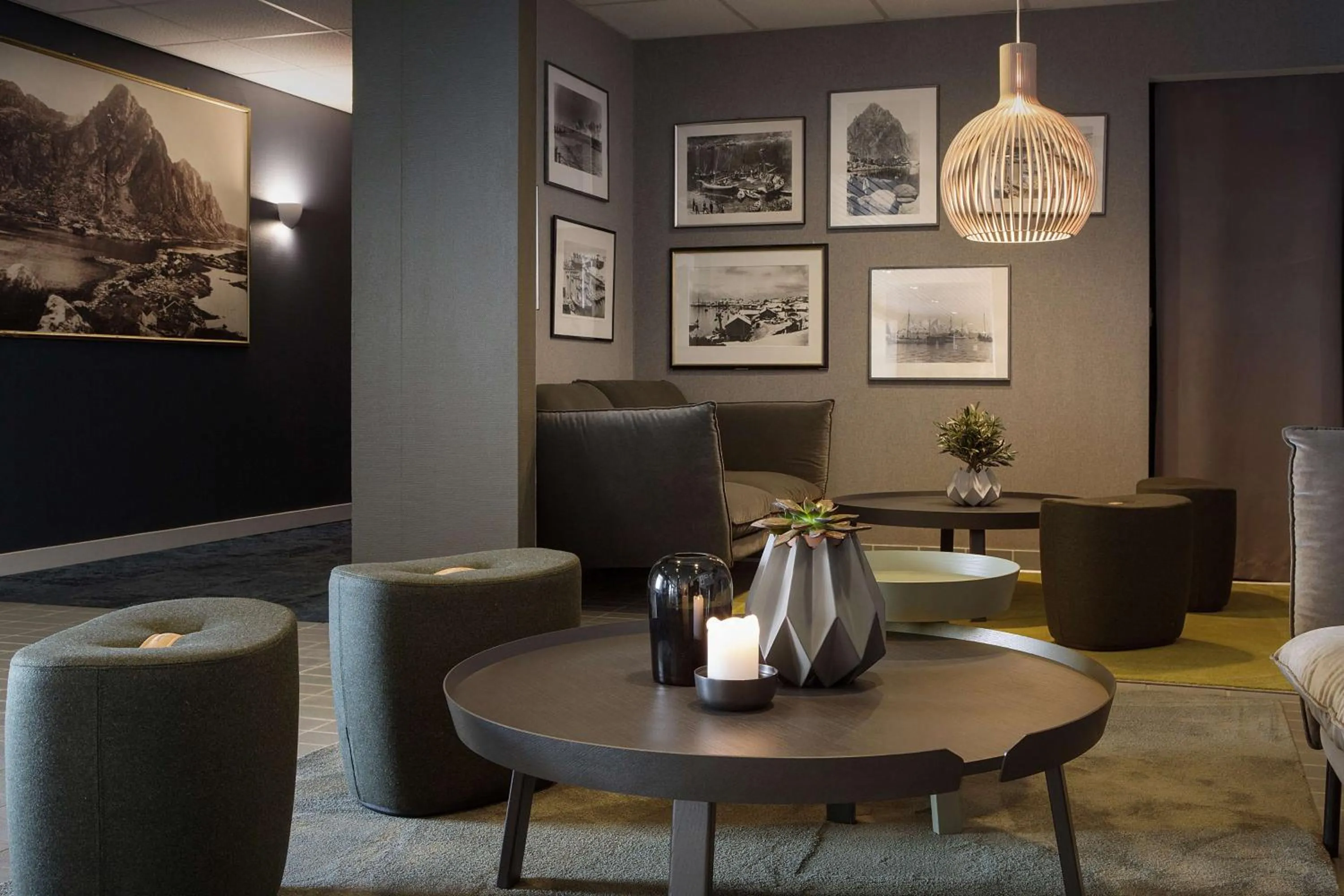 Lobby or reception in Scandic Vestfjord Lofoten
