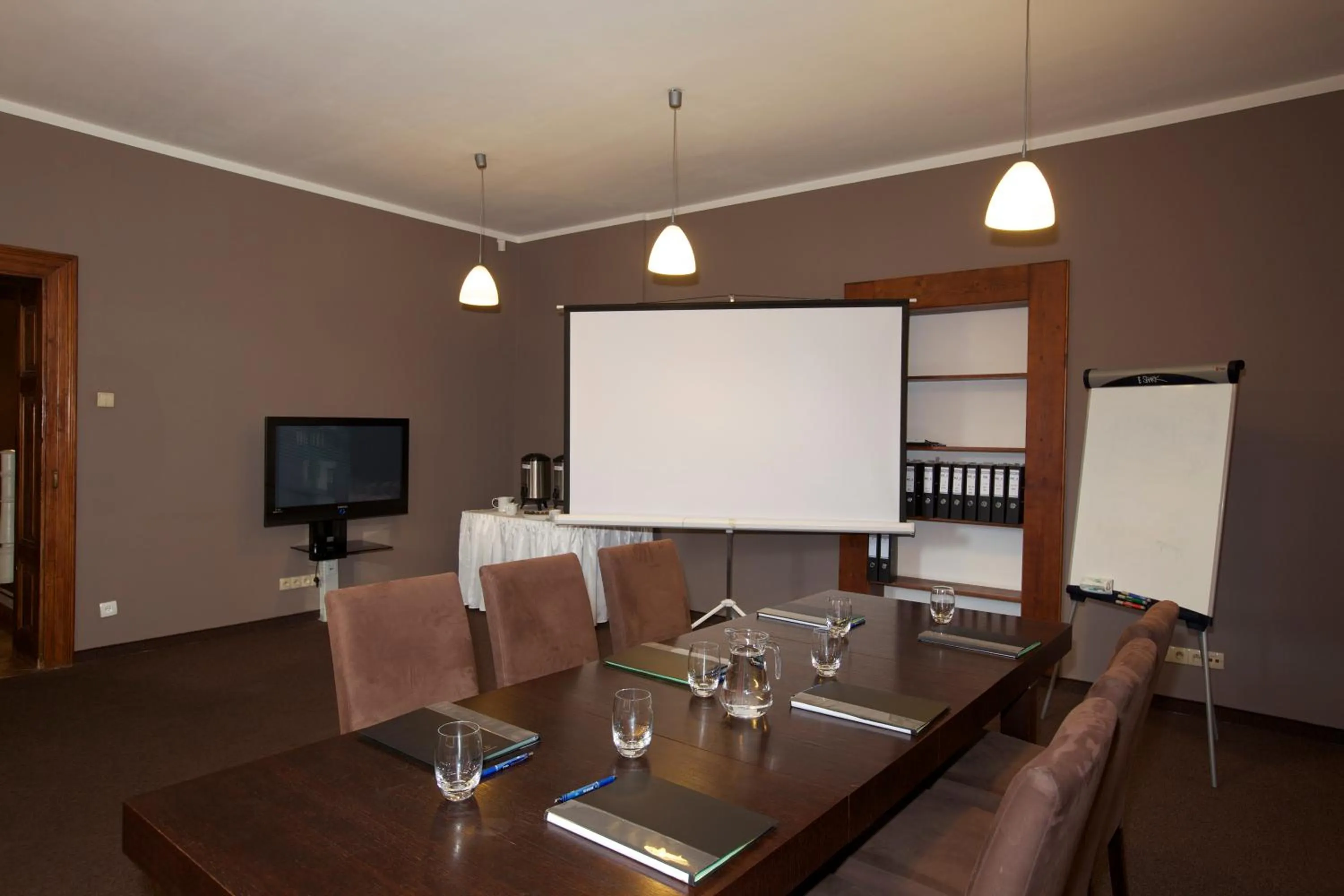 Business facilities in A' PROPOS Hotel, Restauracja, Club