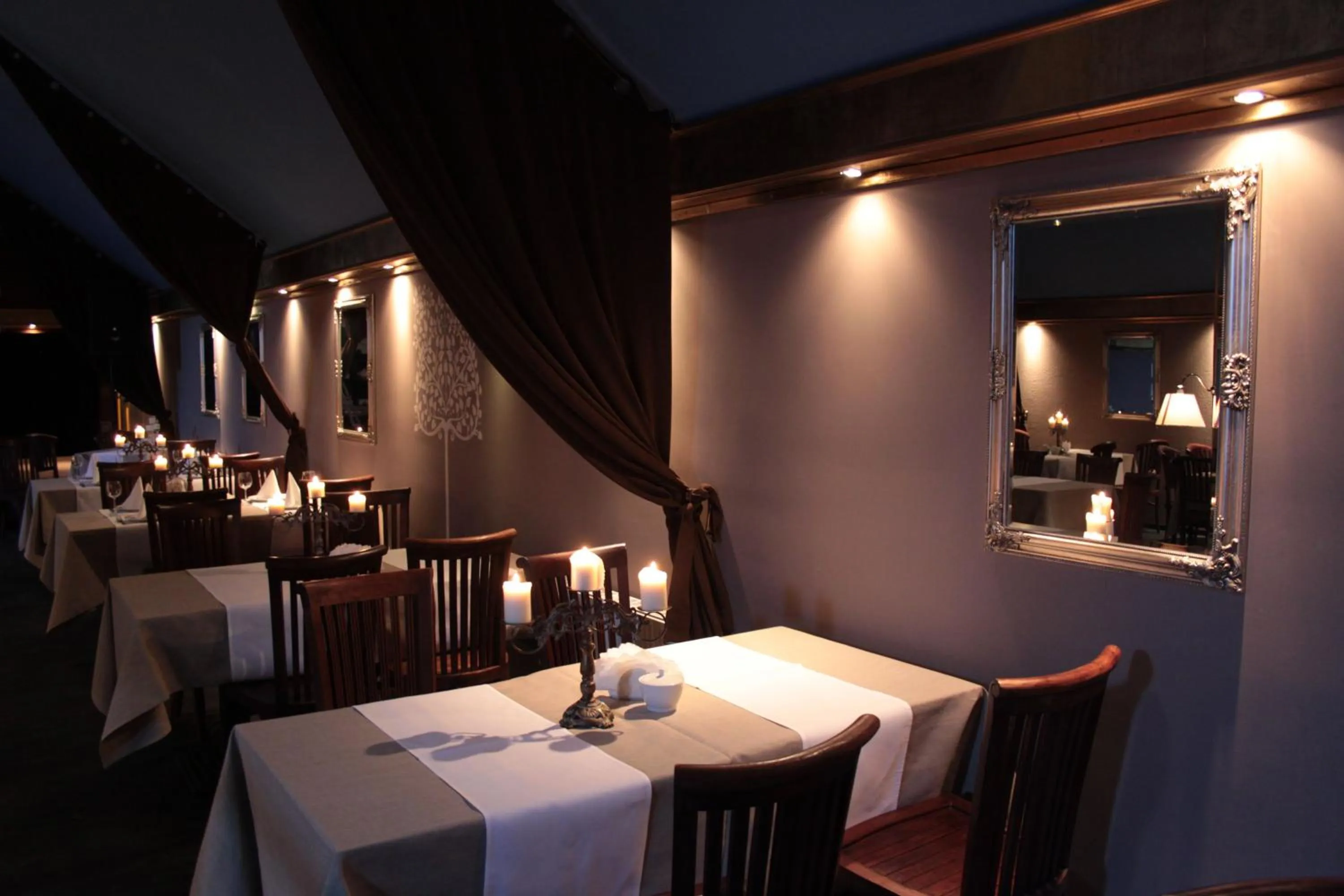 Restaurant/places to eat in A' PROPOS Hotel, Restauracja, Club